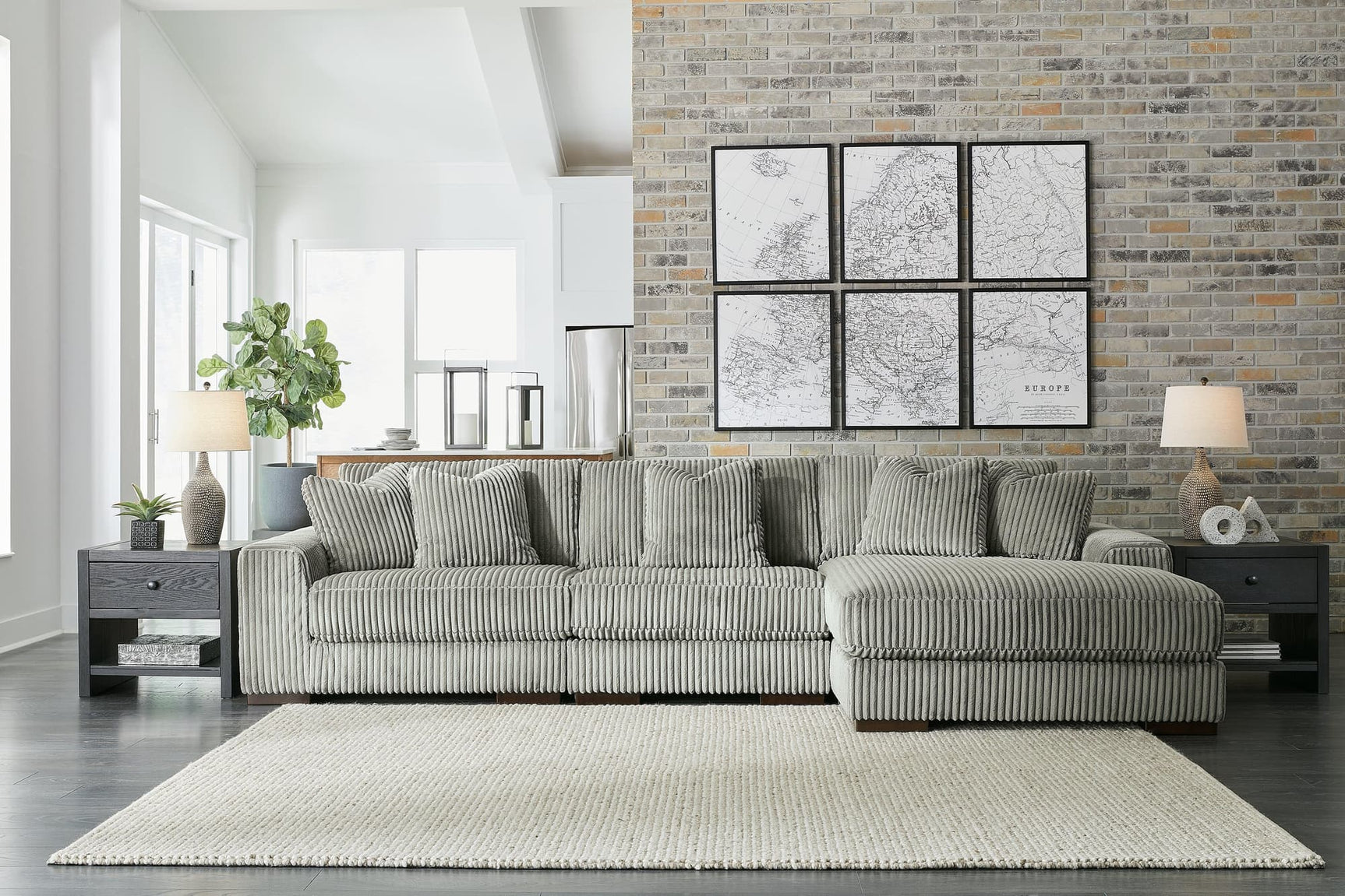 Lindyn Fog Velvet 3-Piece Sectional With Chaise