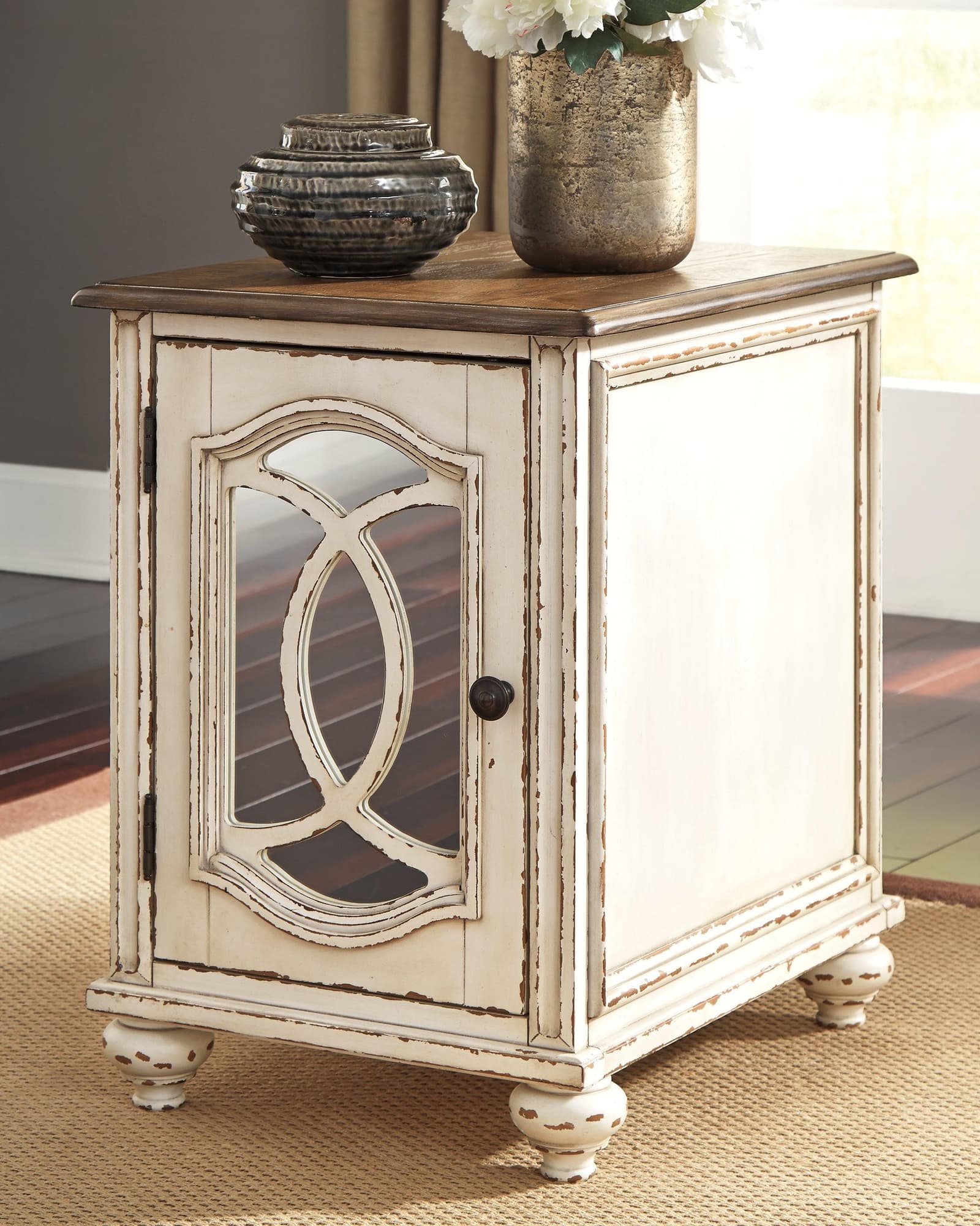 Realyn White/brown Coffee Table With 1 End Table PKG008635 - T523-9 | T743-7 - Ella Furniture