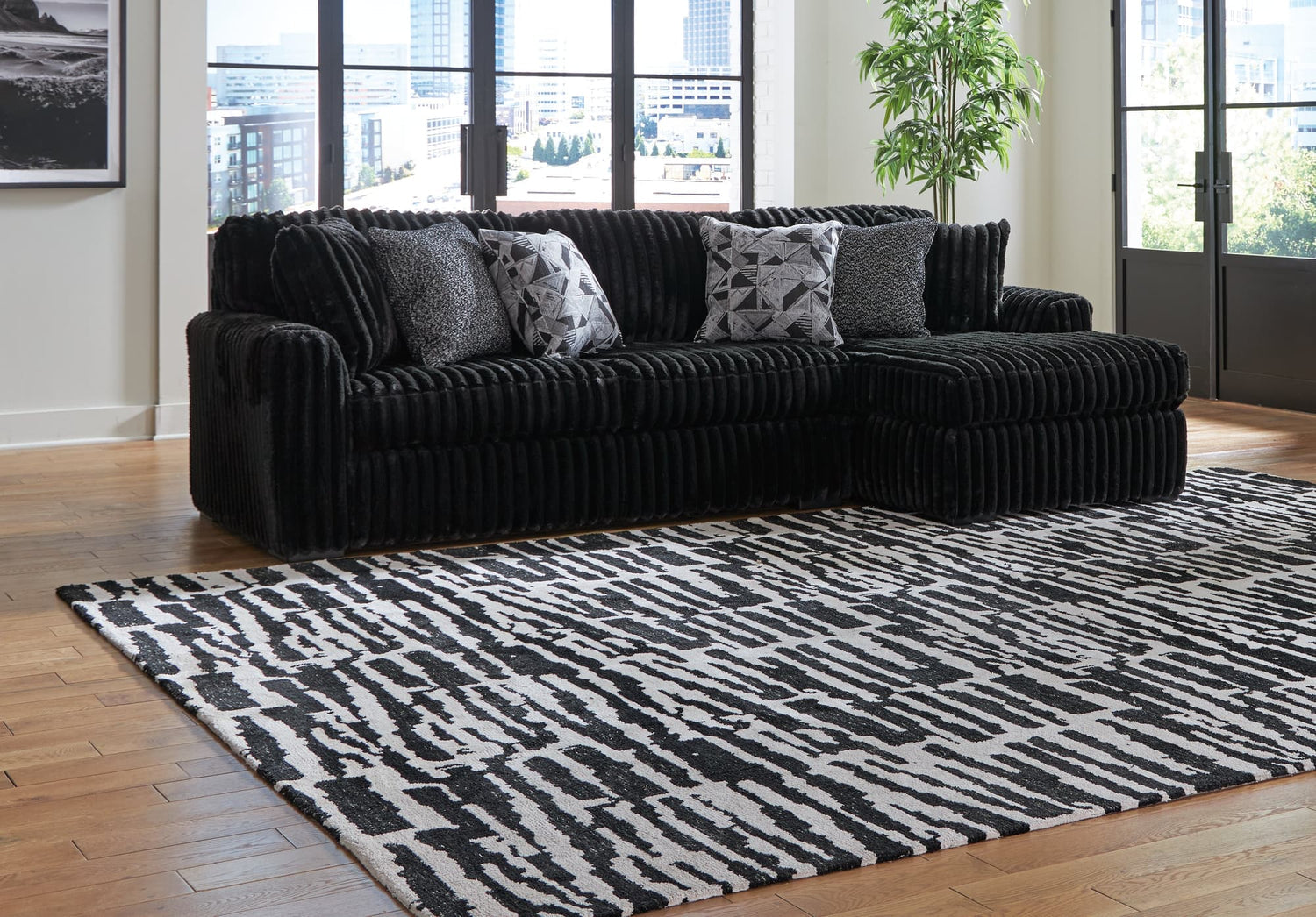Midnight-Madness Onyx Velvet 2-Piece Sectional