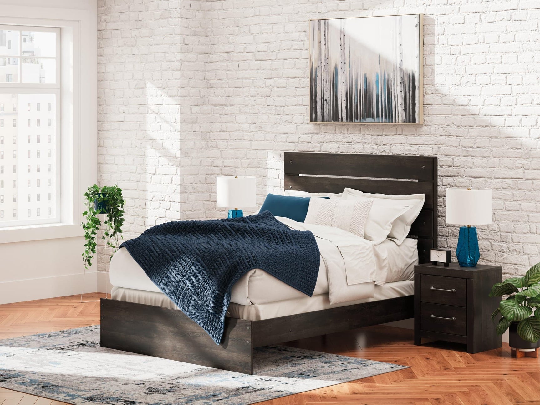 Hollivern Dark Gray Queen Panel Bed