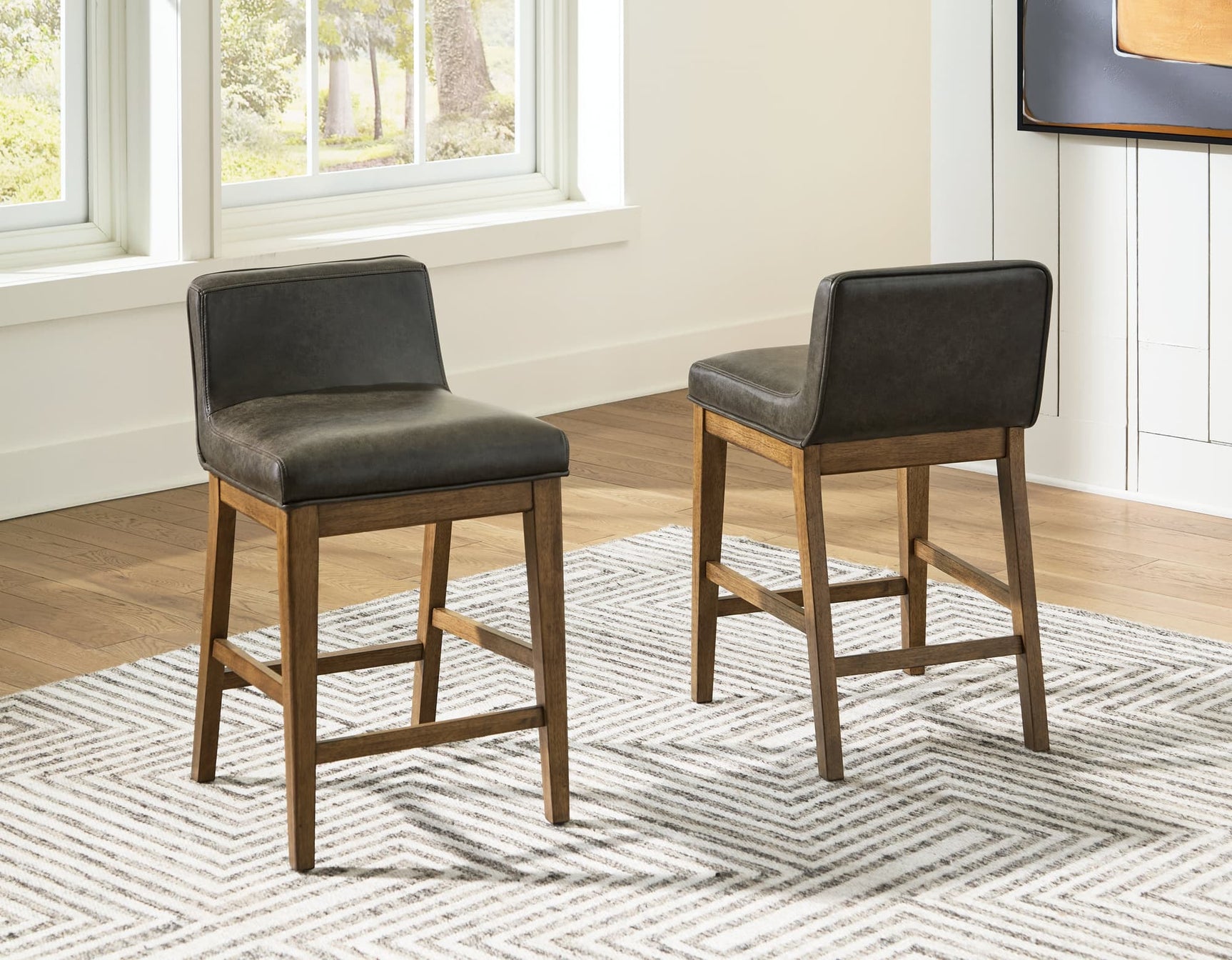 Cabalynn Light Brown Counter Height Dining Table and 4 Barstools with Storage