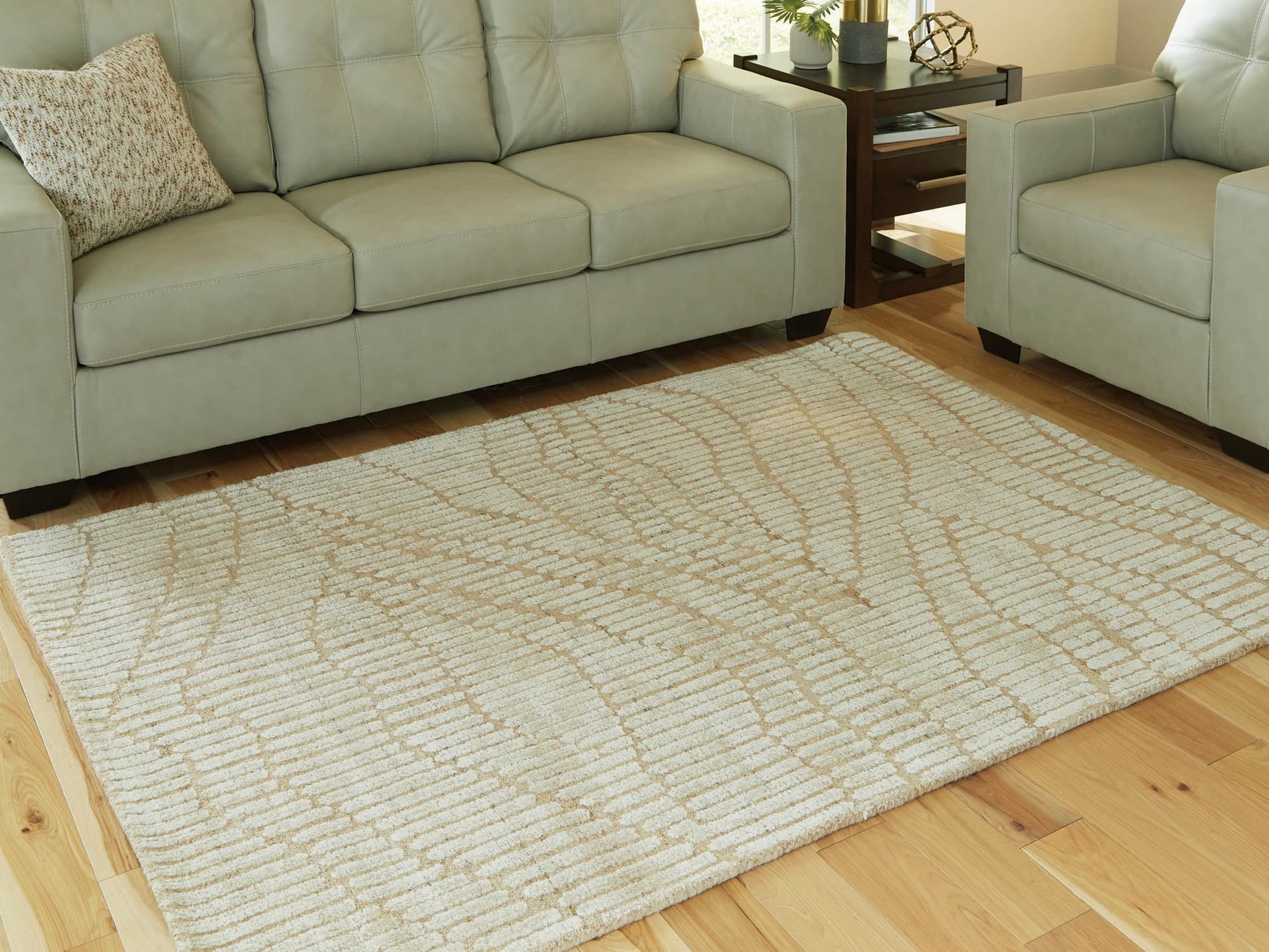 Jaseena Beige/Tan 5' x 7' Area Rug