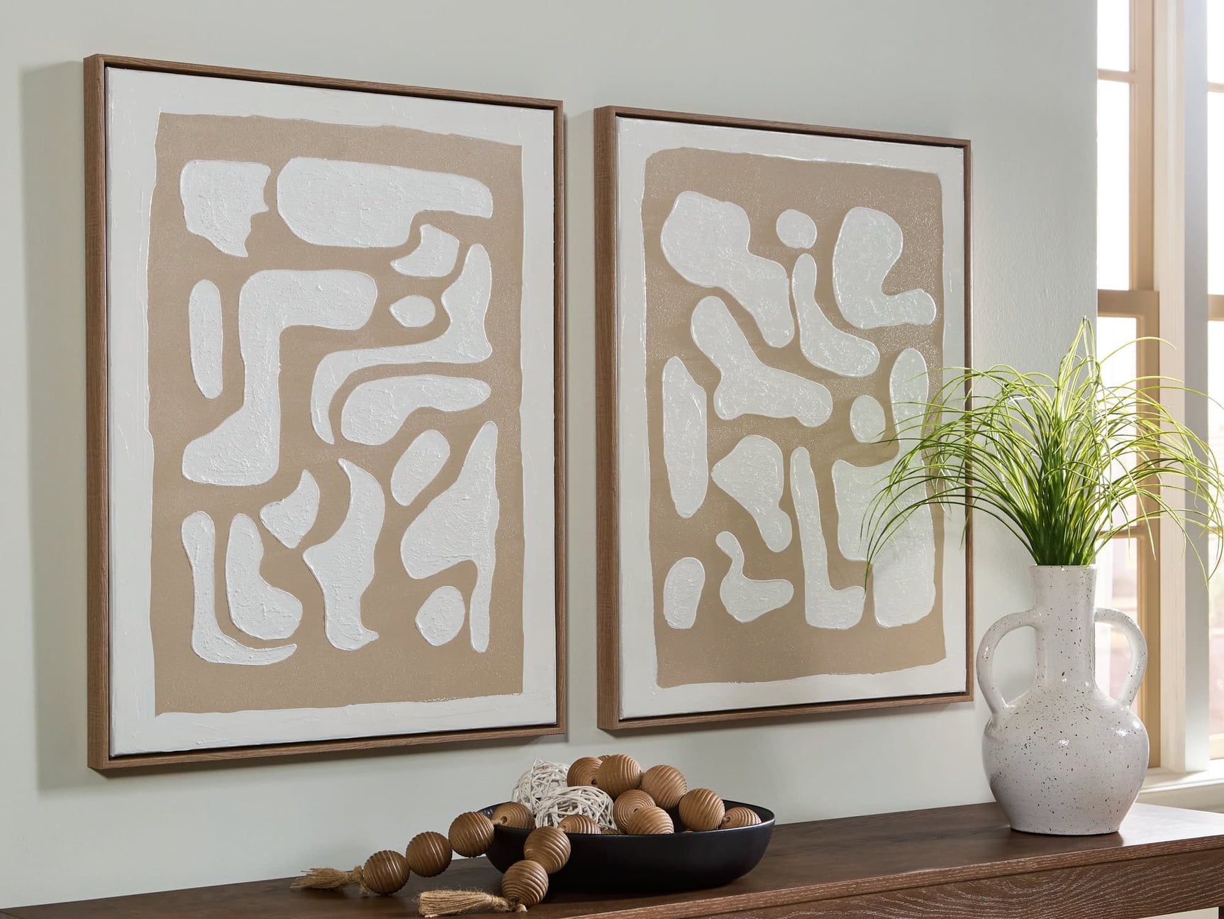 Waldett Beige/White Wall Art (Set of 2)