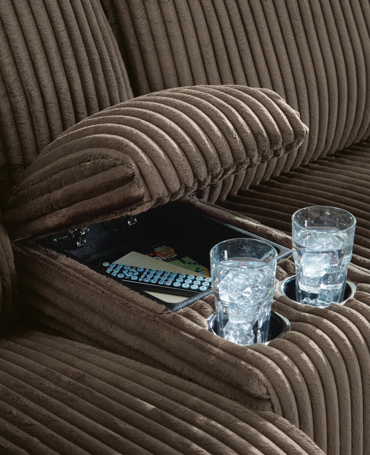 Top Chocolate 6-Piece Sectional with Recliner — detail view