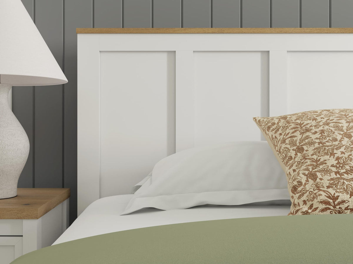 Kerisden White/Brown Queen Panel Complete Bed Frame — detail view