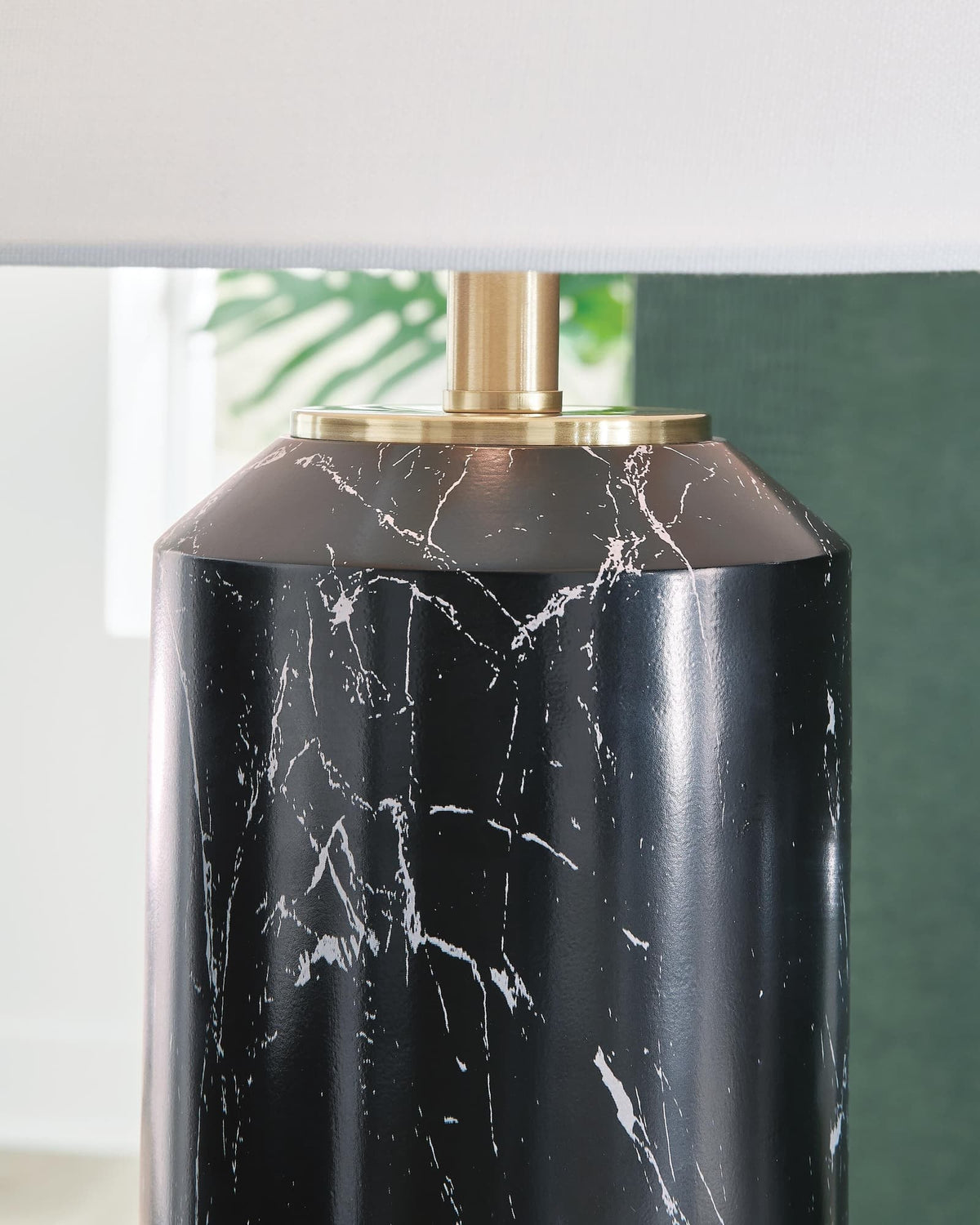 Hanzila Black/Gold Finish Table Lamp — detail view