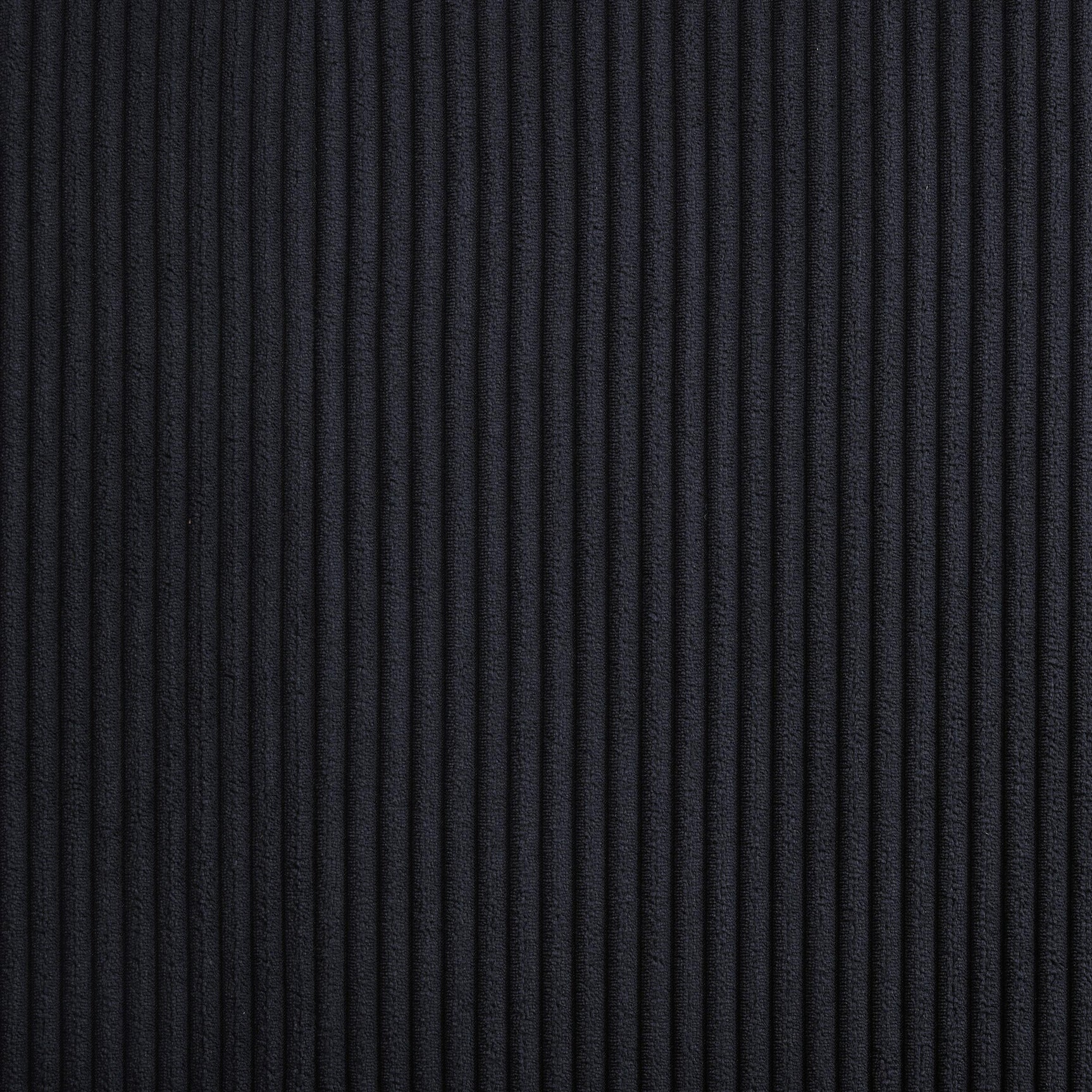 Tisdall Eastern King Flame Visualizer Wingback TV Bed Black