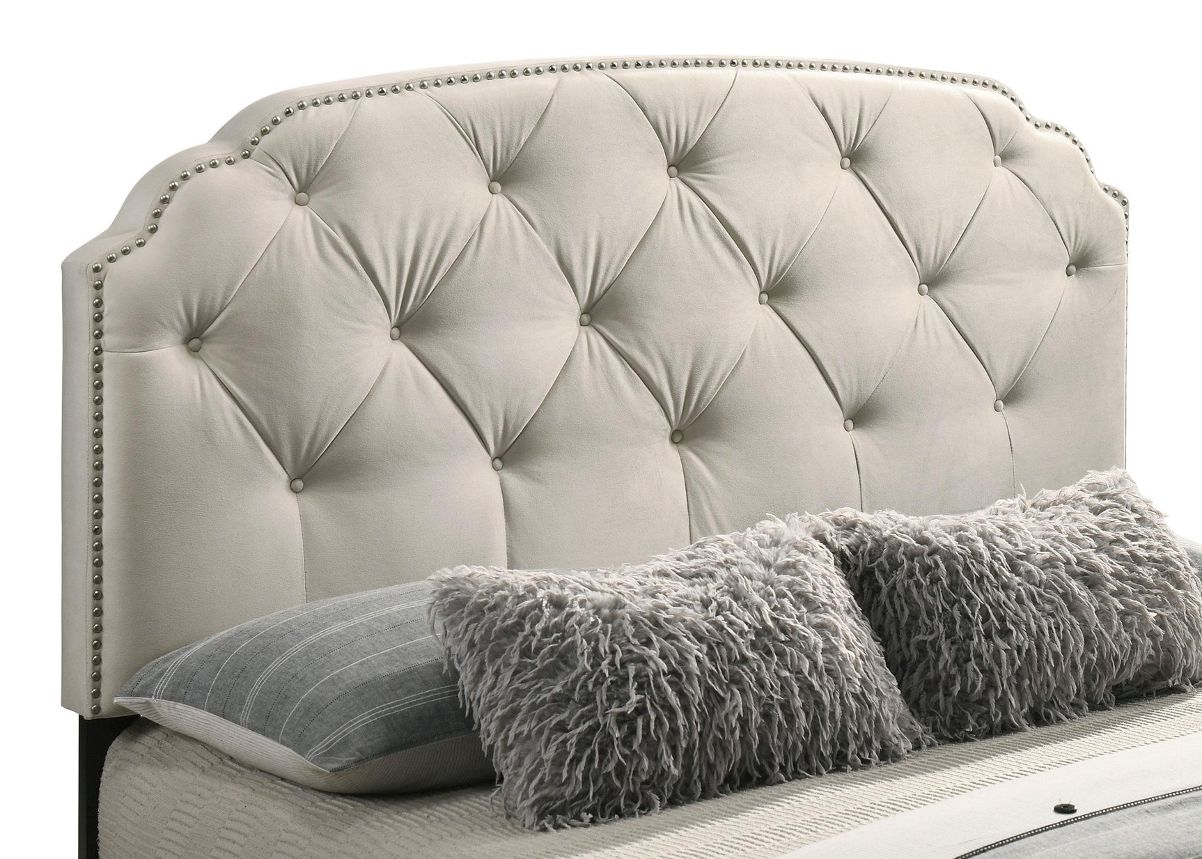 Marianna 4-drawer Upholstered Eastern King Storage Bed Cream