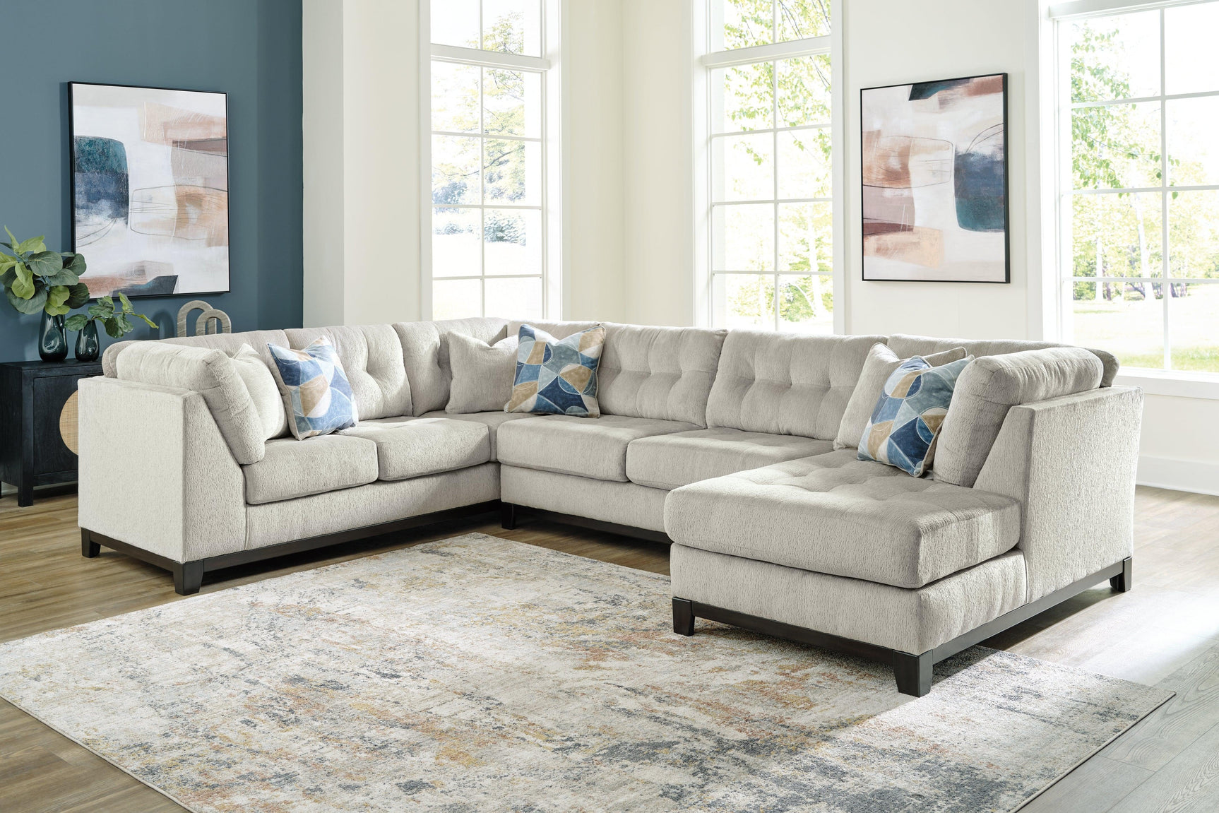 Maxon Place Stone 3-Piece Sectional With Chaise