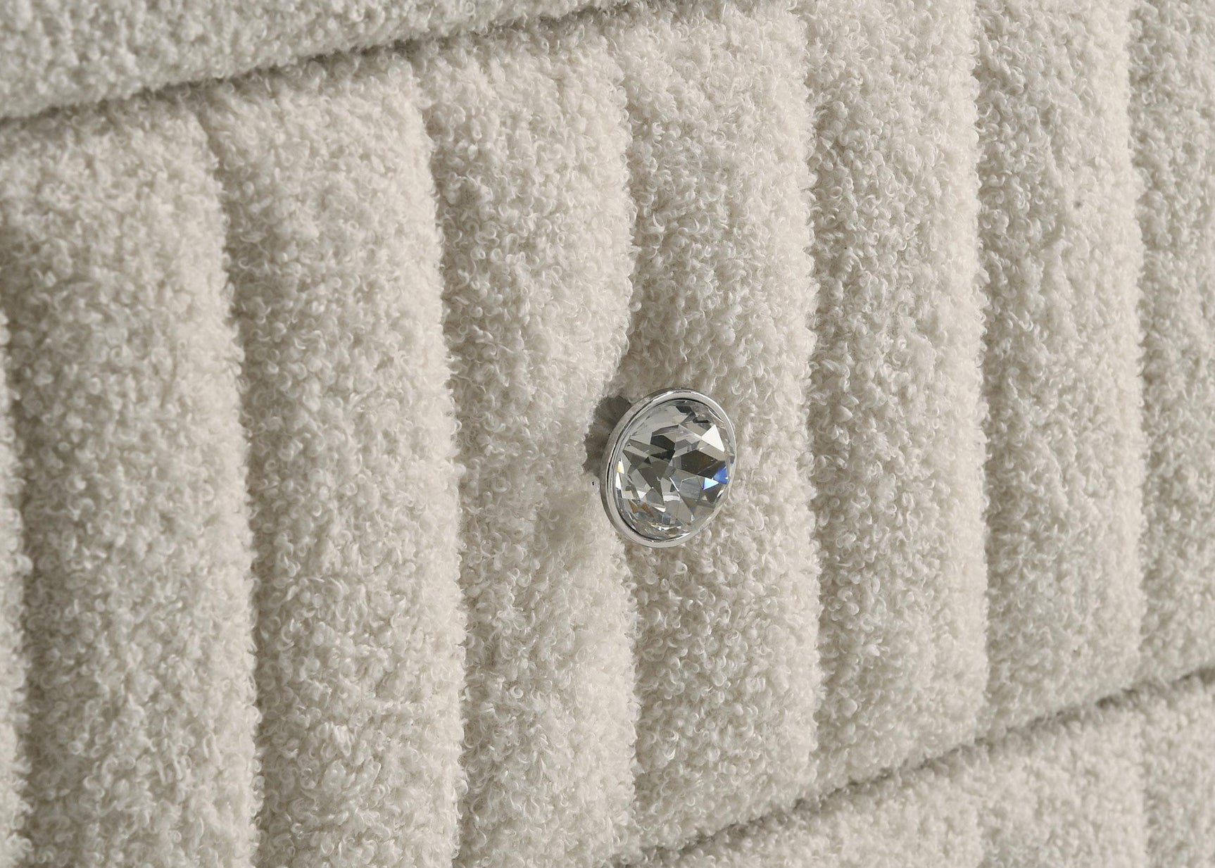 Sonya 6-drawer Upholstered Bedroom Dresser Ivory