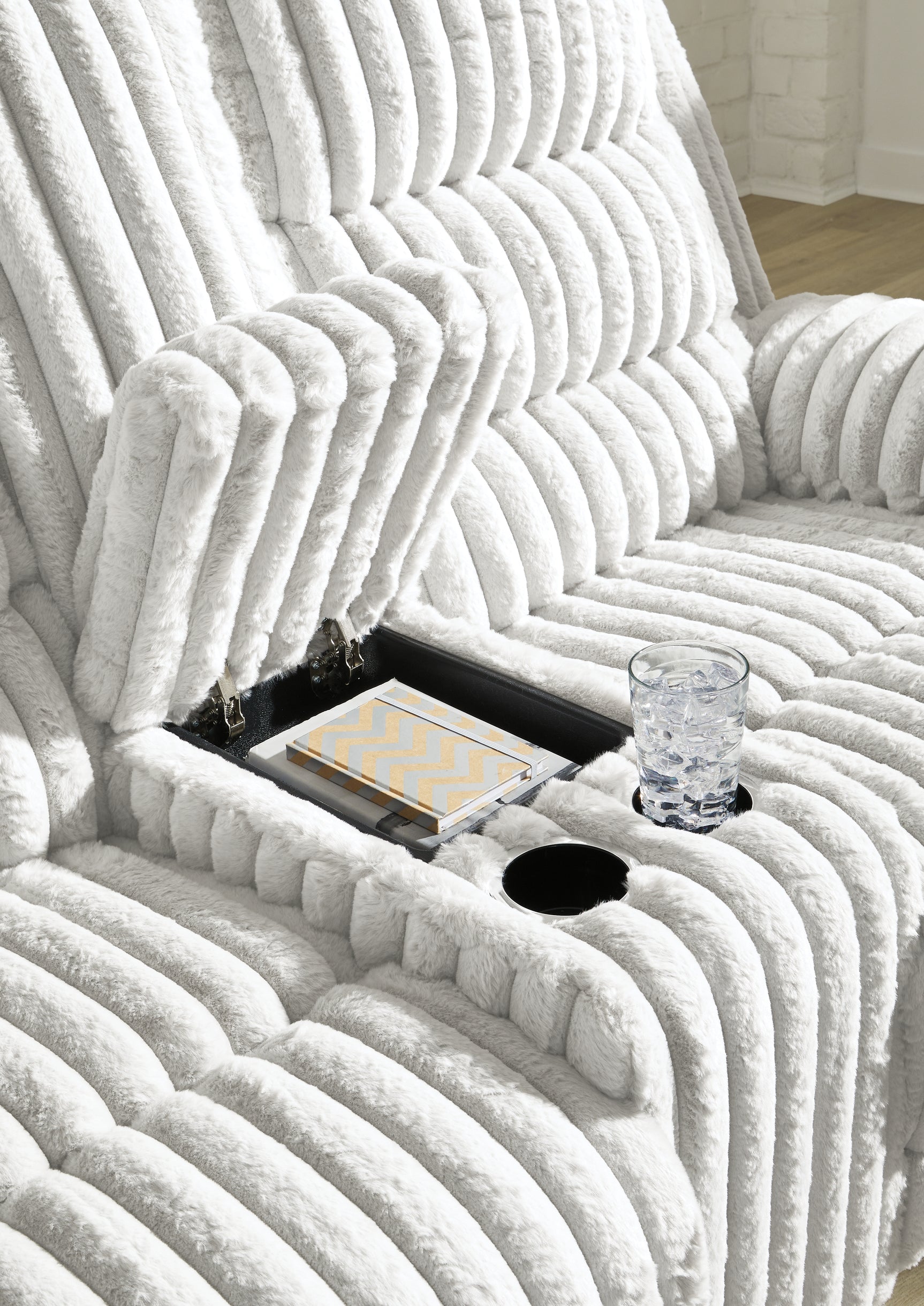 Rhines Alloy Falls Sofa and Loveseat