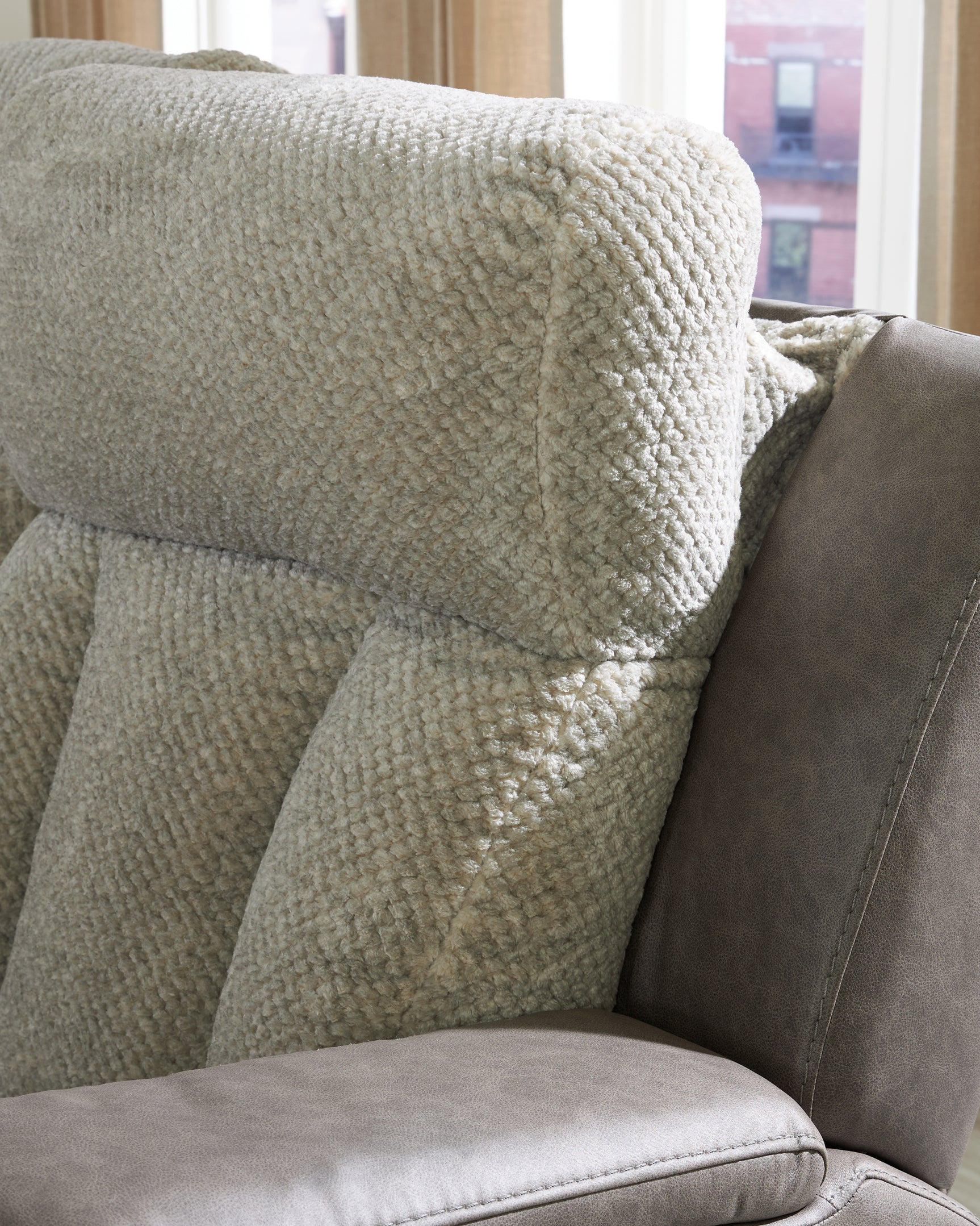 WhipLash Sisal Chenille Power Recliner