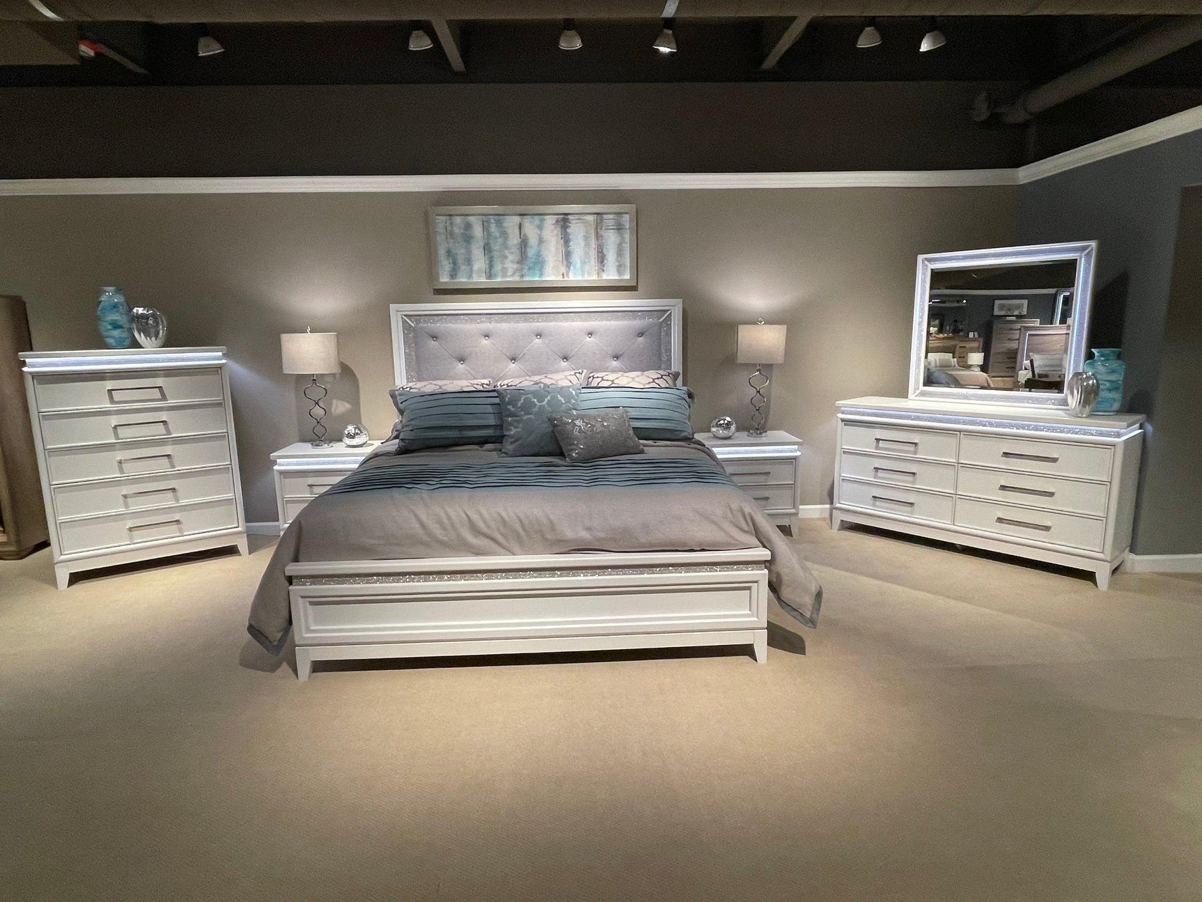 781 White - 5Pc Bedroom Set Queen, King - Ella Furniture