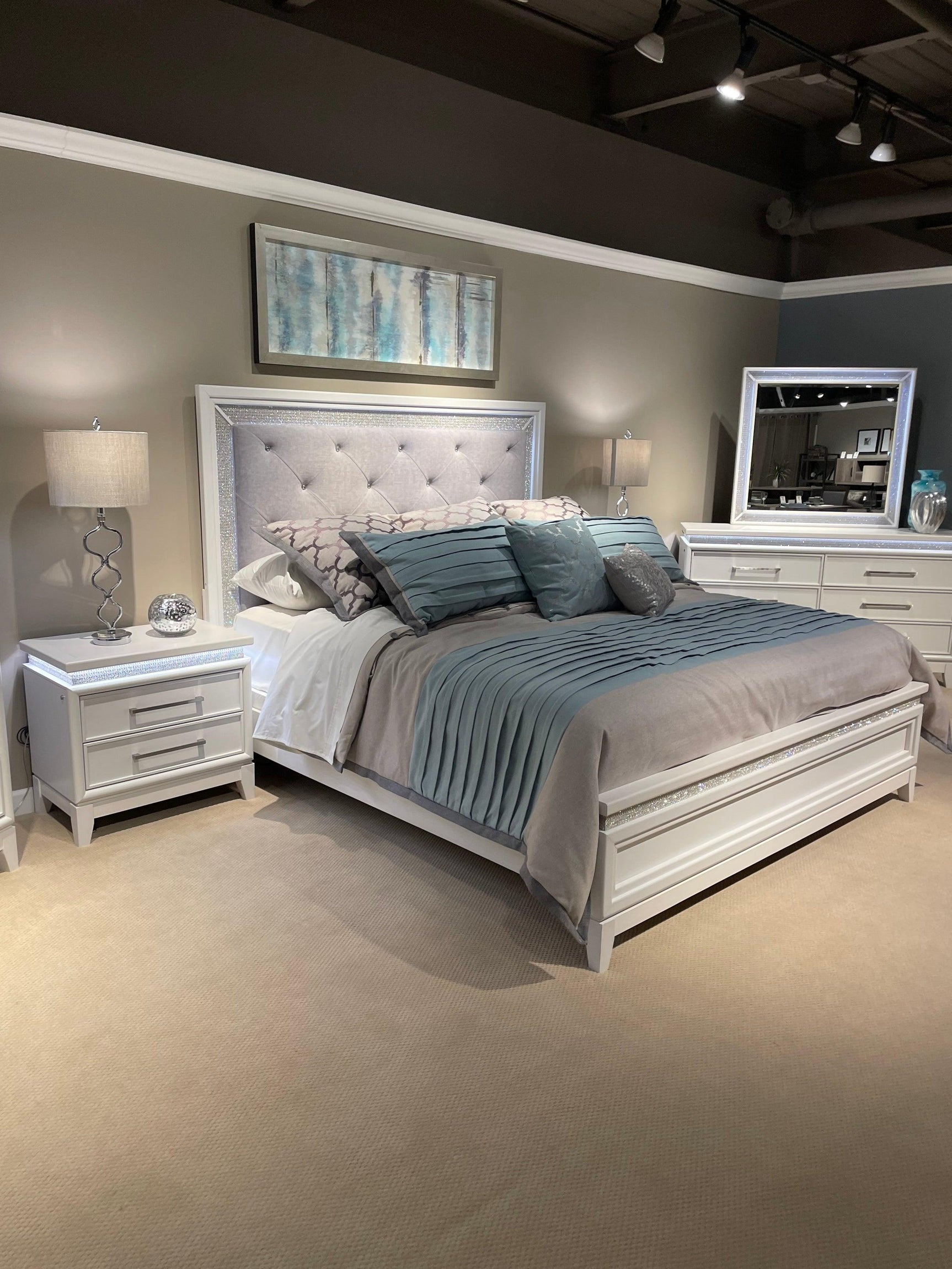 781 White - 5Pc Bedroom Set Queen, King - Ella Furniture