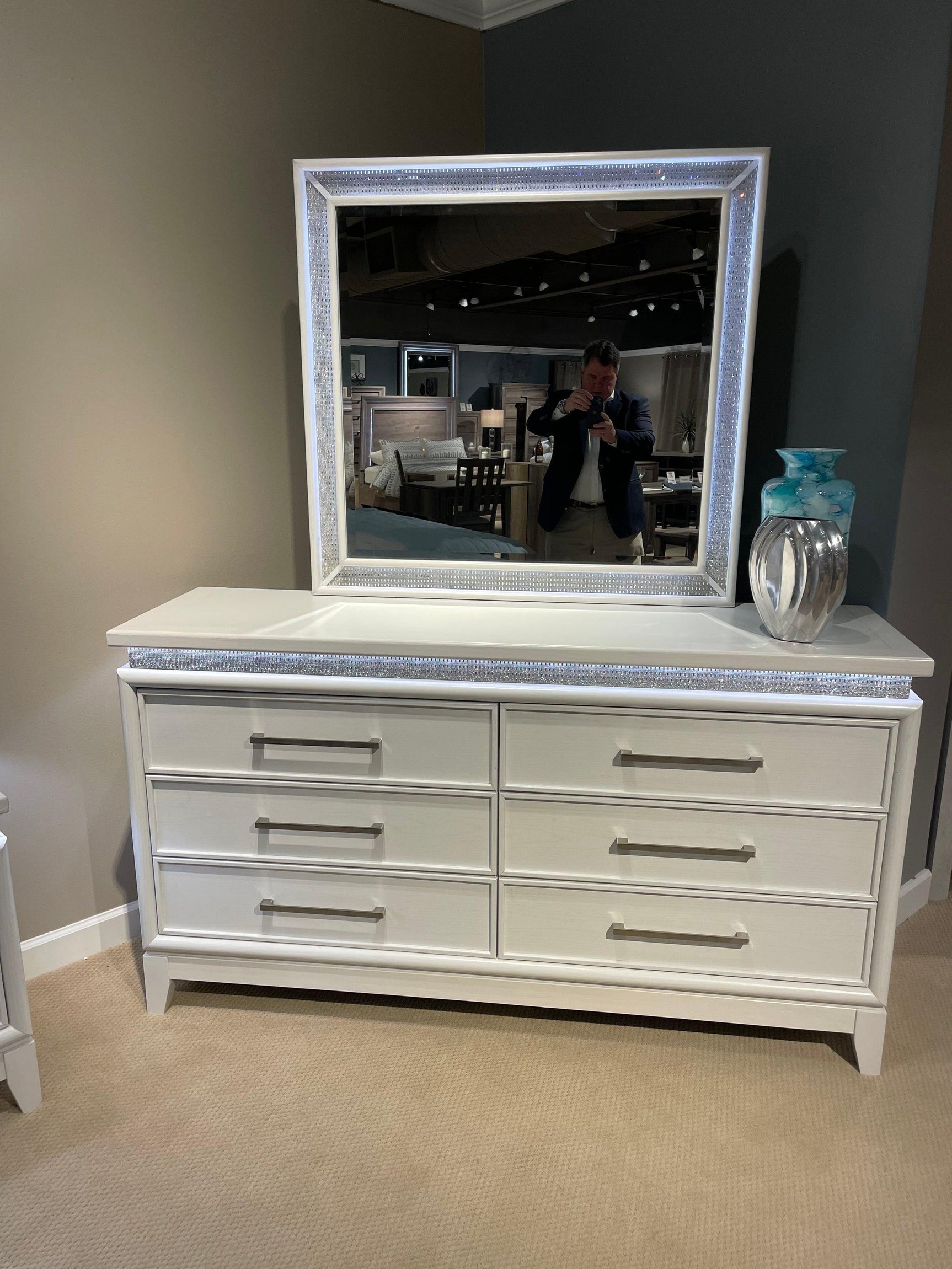 781 White - 5Pc Bedroom Set Queen, King - Ella Furniture