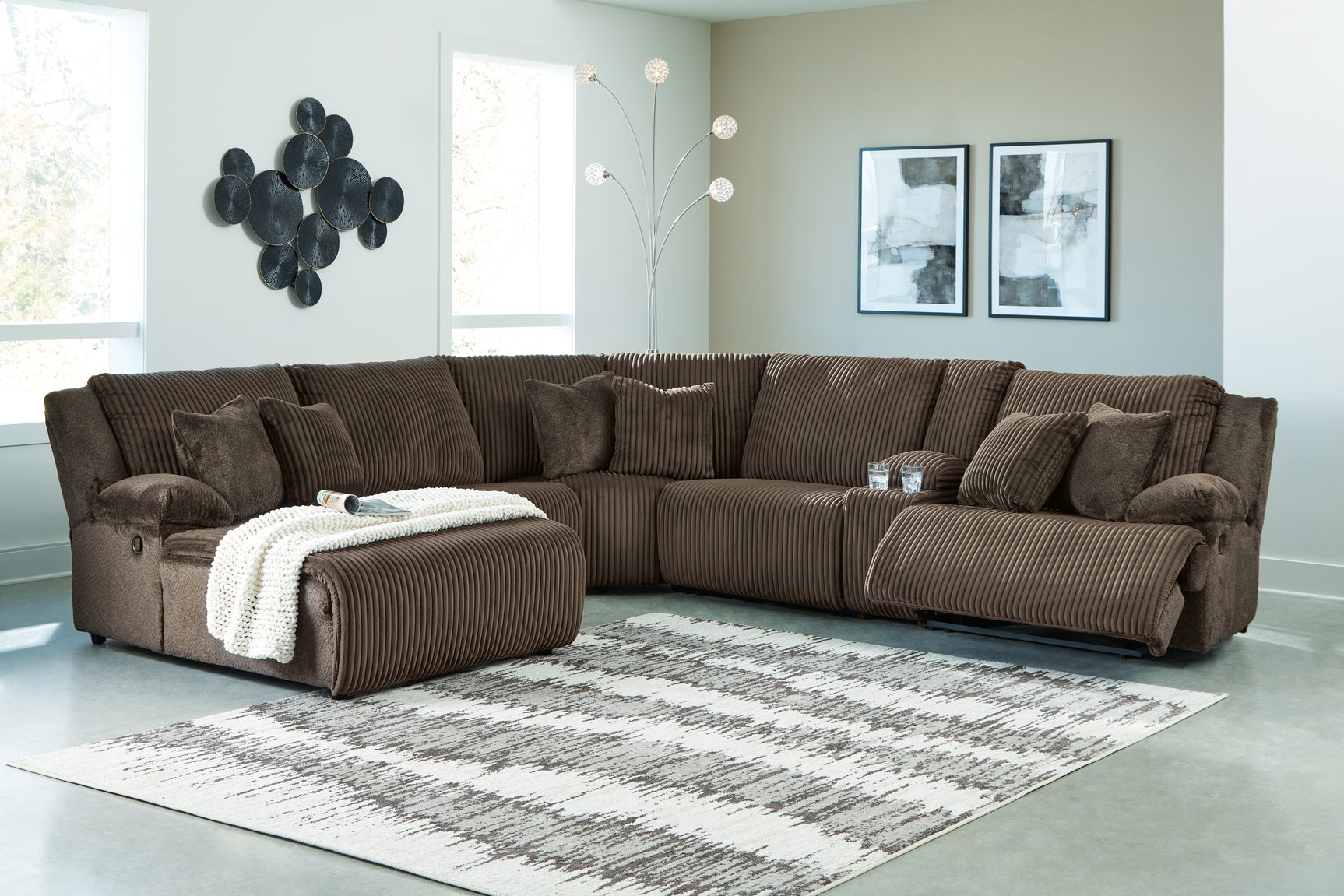 Top Chocolate Tier 6-Piece Sectional with Recliner