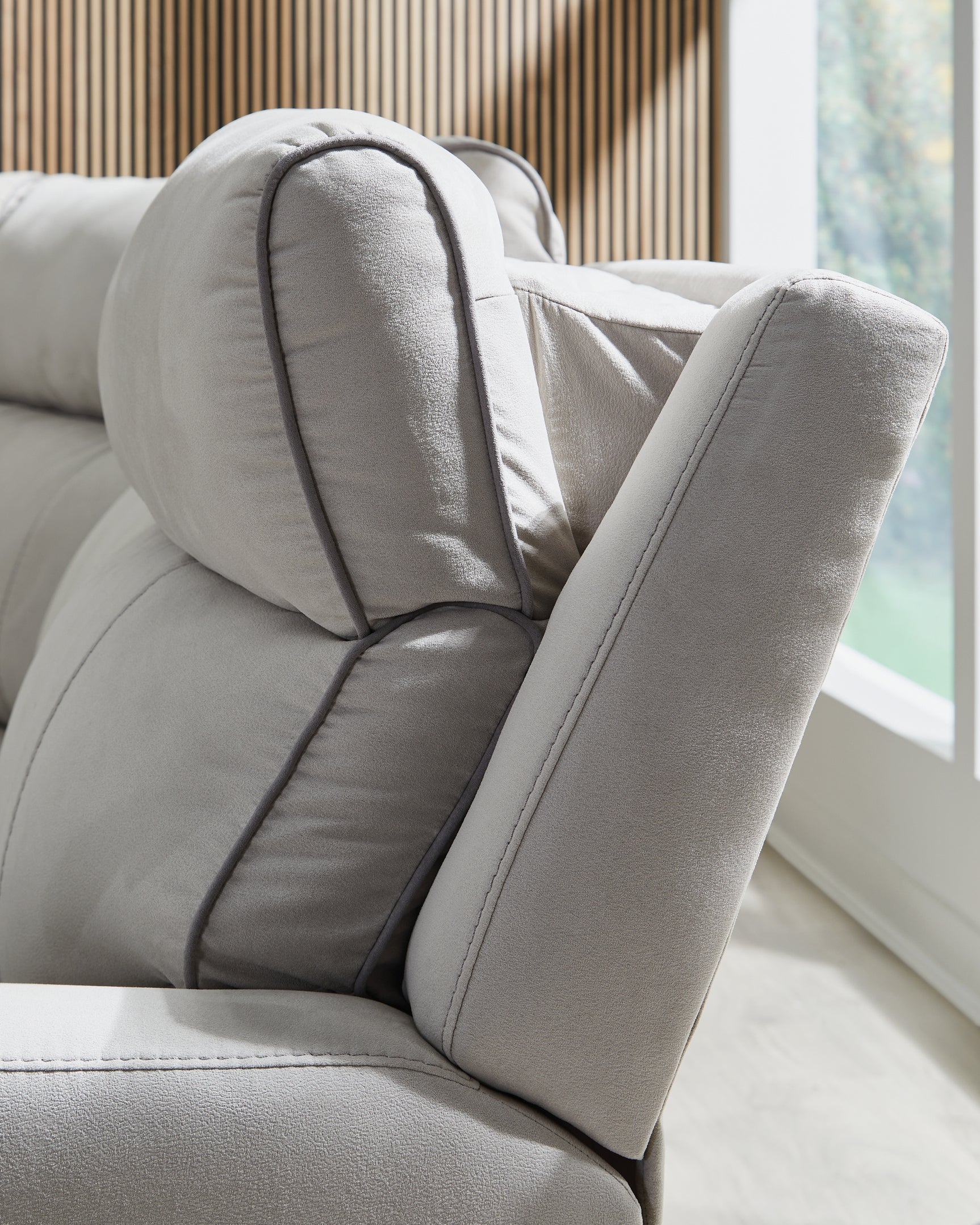 Social Pointe Pearl/Ash Chenille 5-Piece Power Reclining Sectional