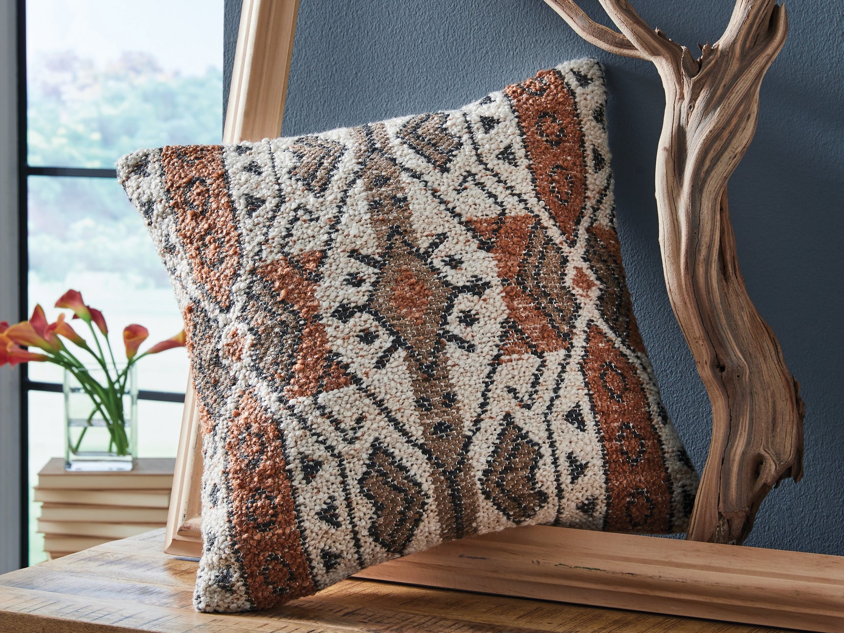 Kierenworth Sienna/Ivory/Black Pillow (Set of 4)