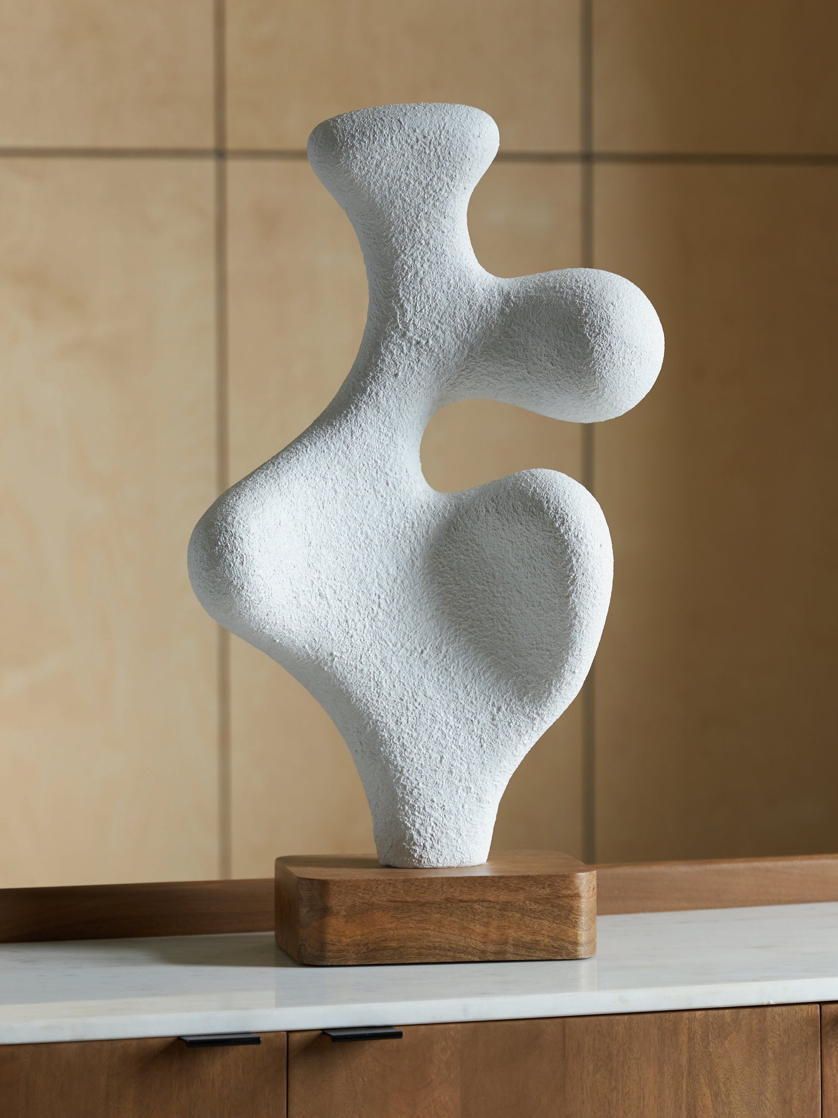 Lavarsen White/Brown Sculpture
