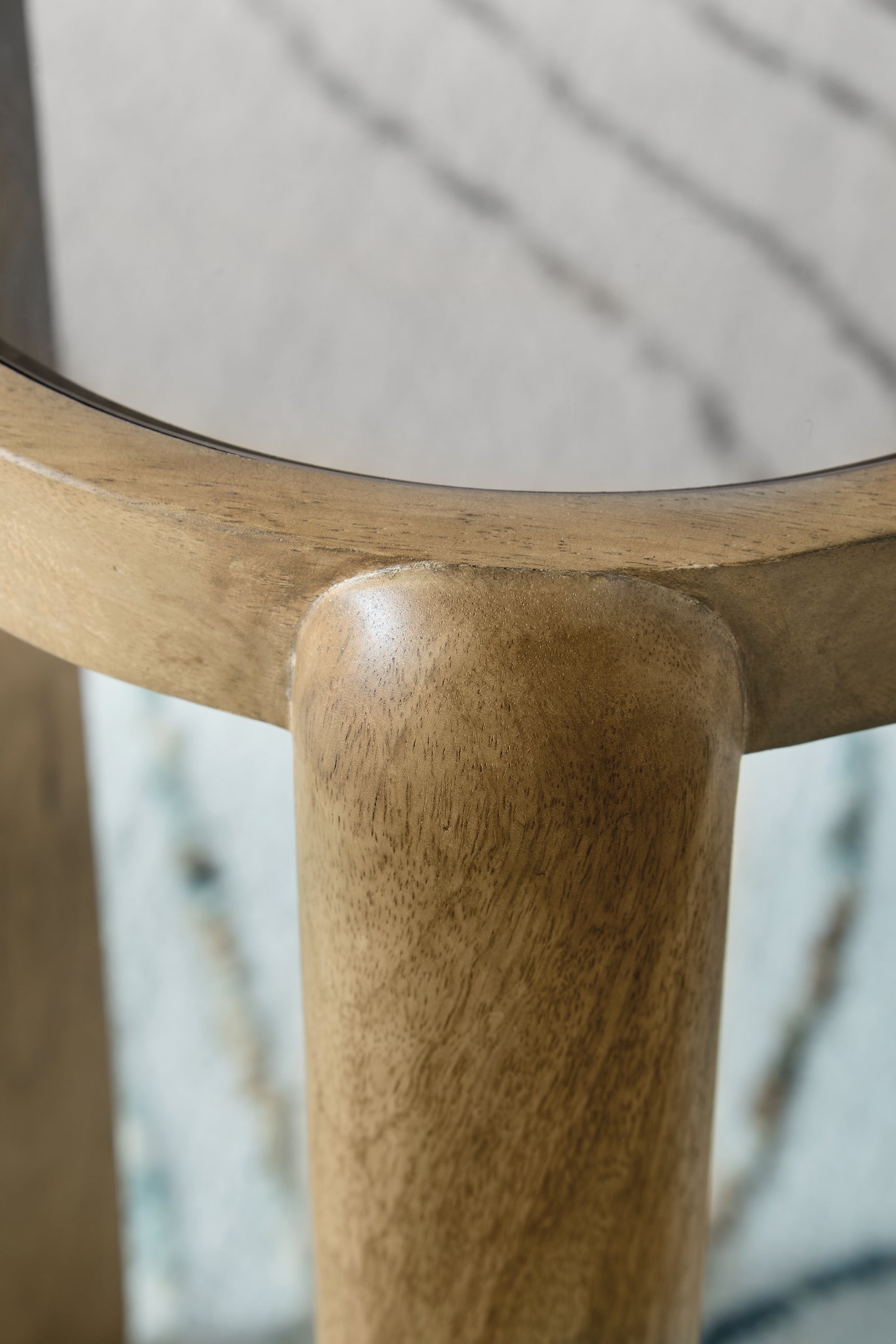 Jossor Light Brown Accent Table (Set of 2)