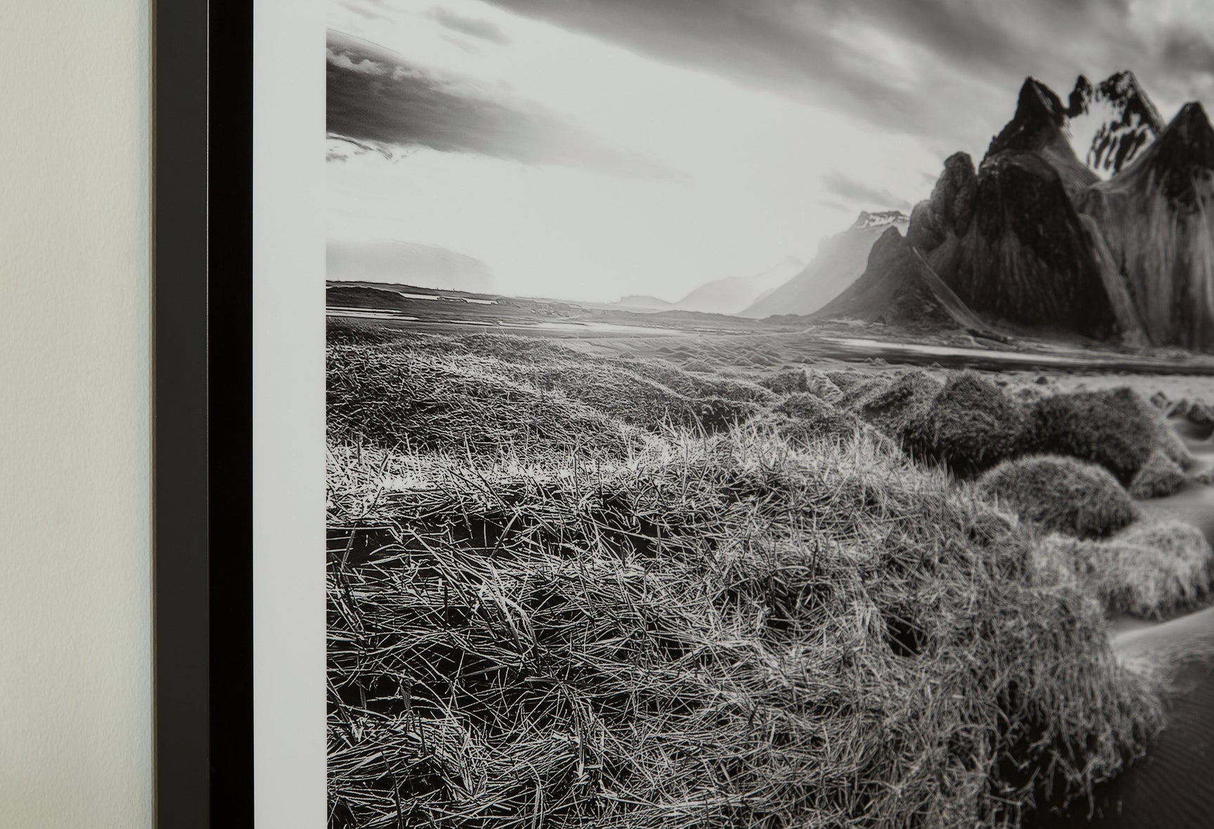 Delstone Black White Wall Art
