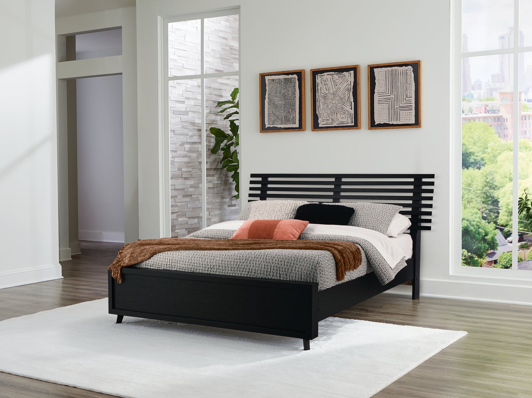 Danziar Black Full Slat Panel Bed