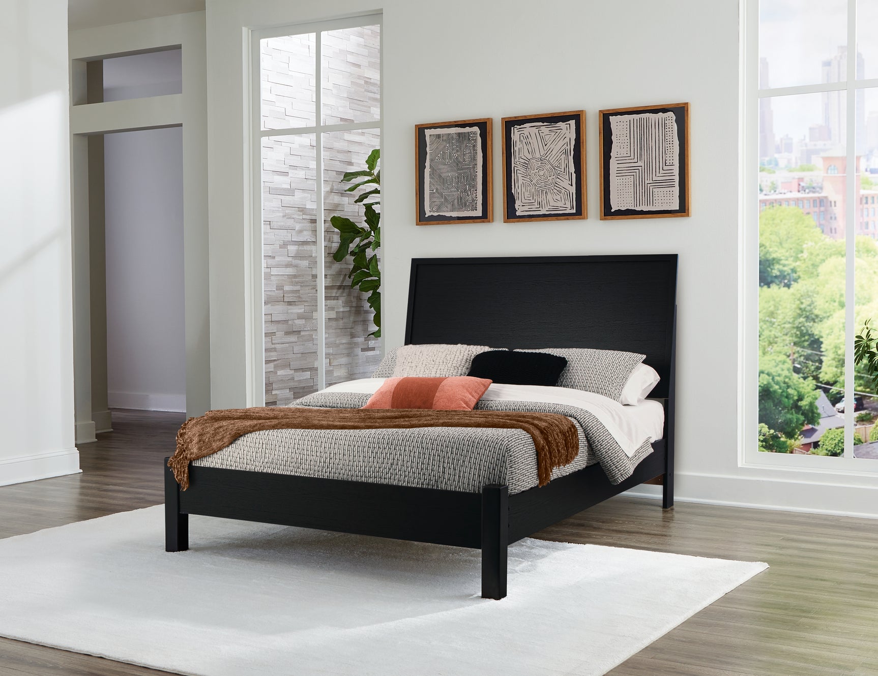 Danziar Black Full Panel Bed
