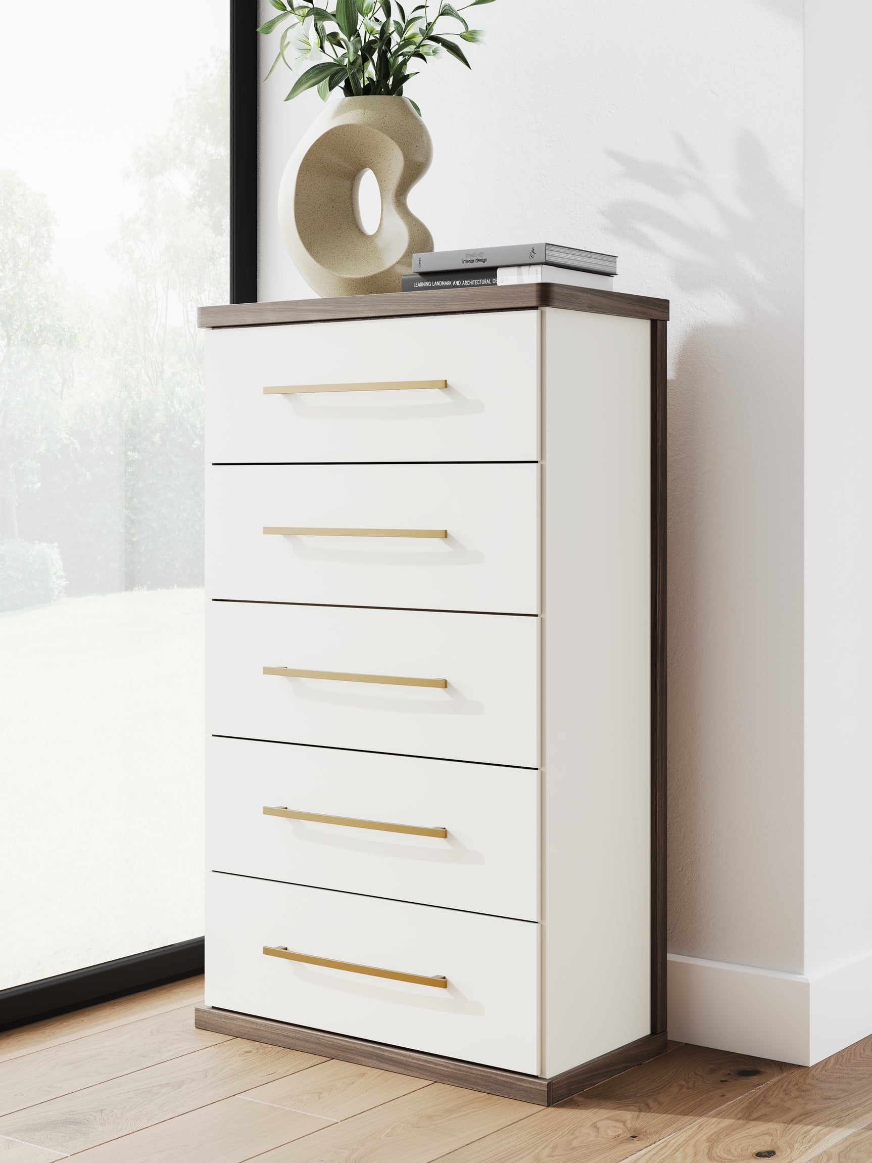 Kendanport Brown/White Chest of Drawers