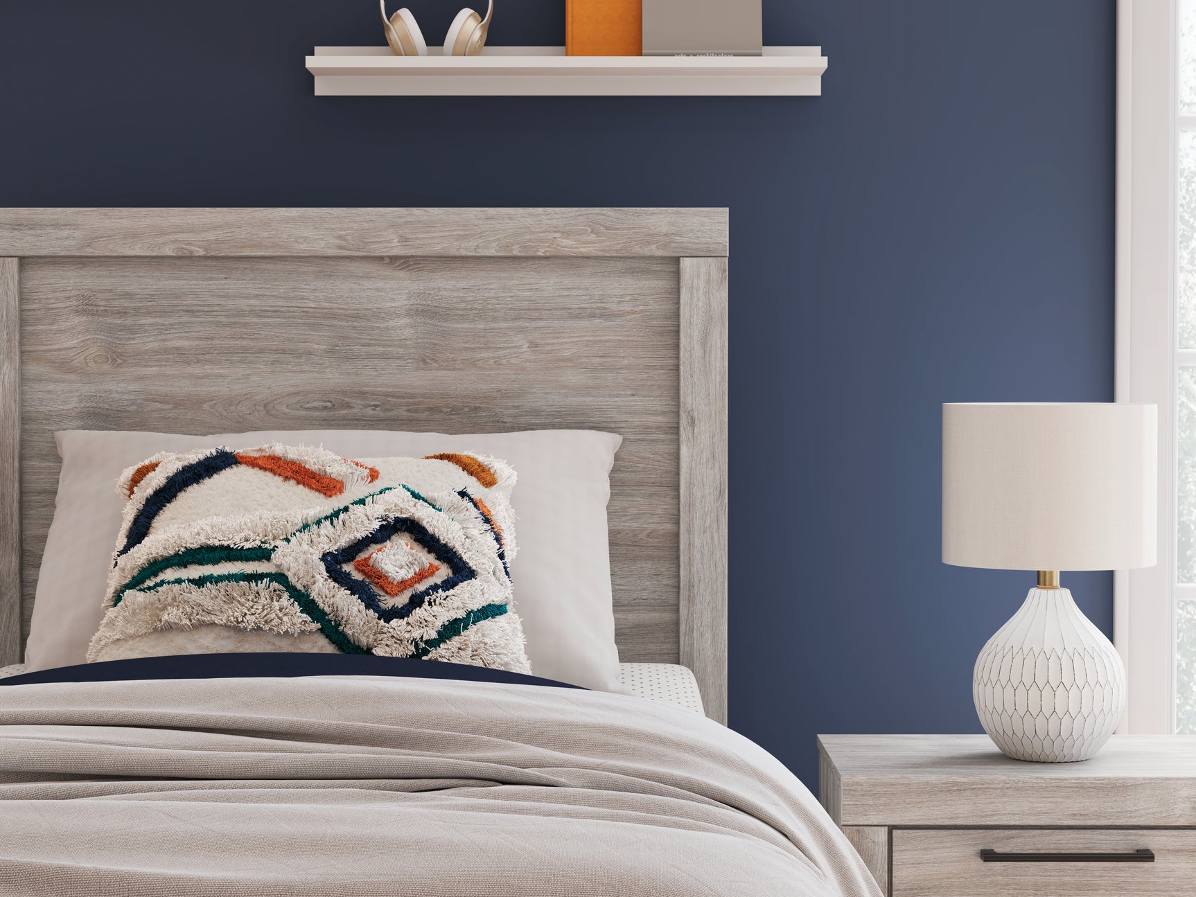 Broachmyn Gray Twin Panel Bed
