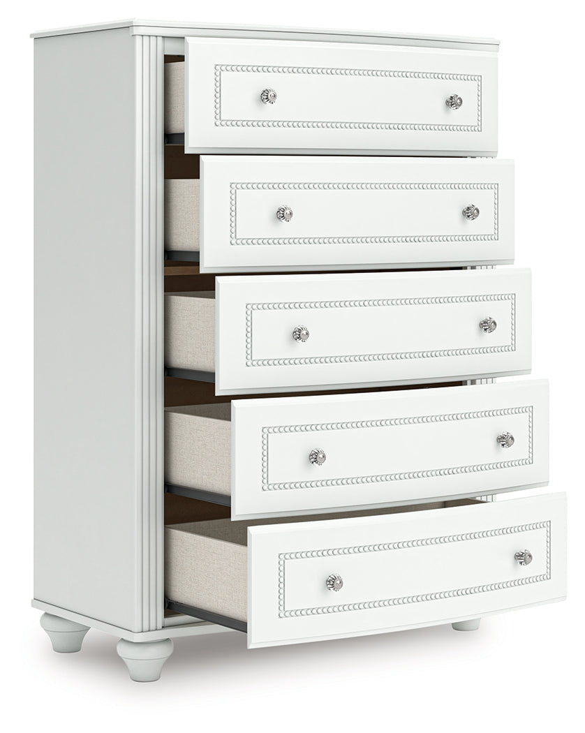 Kozlani White Chest of Drawers