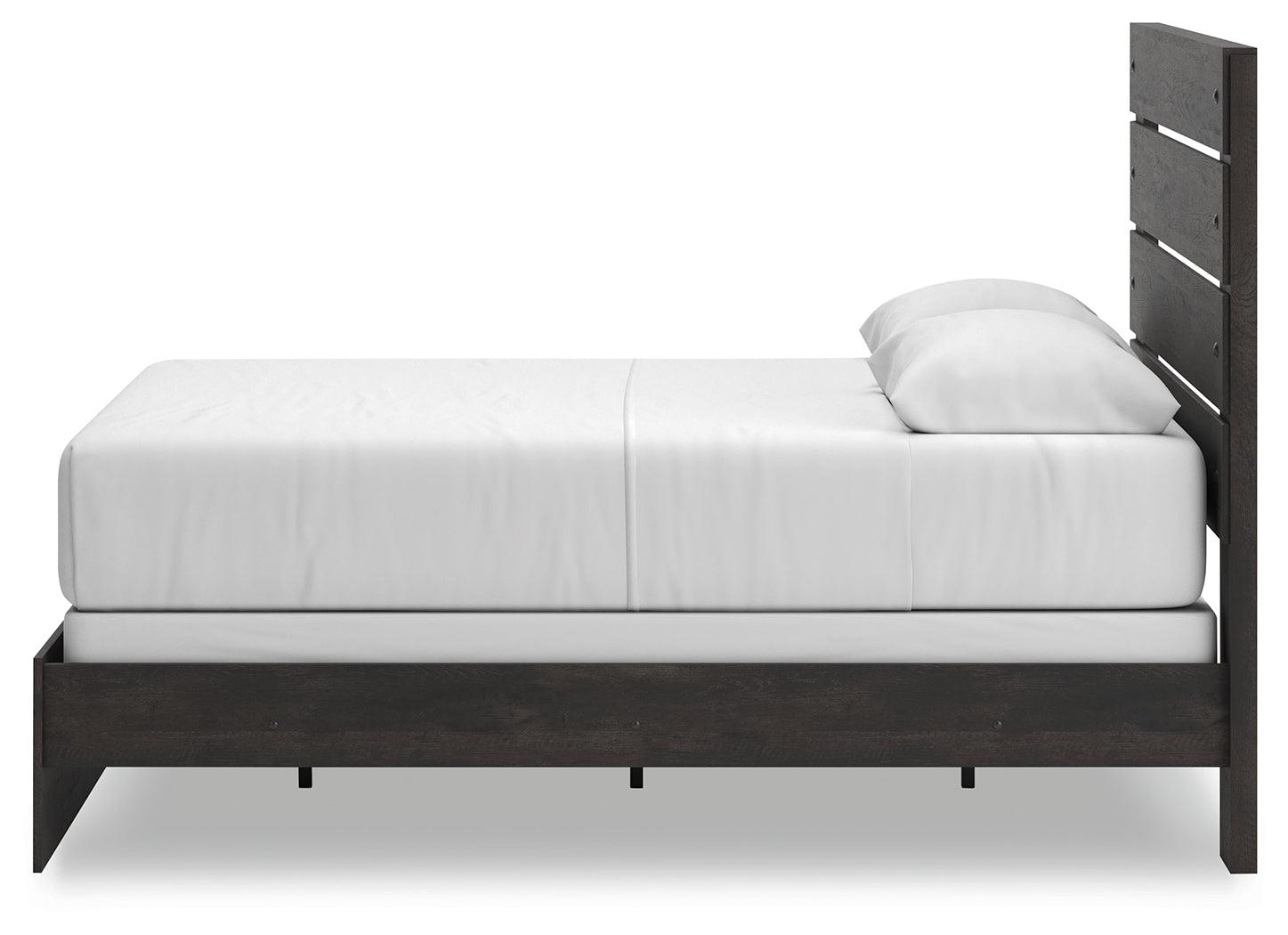 Hollivern Dark Gray Queen Panel Bed