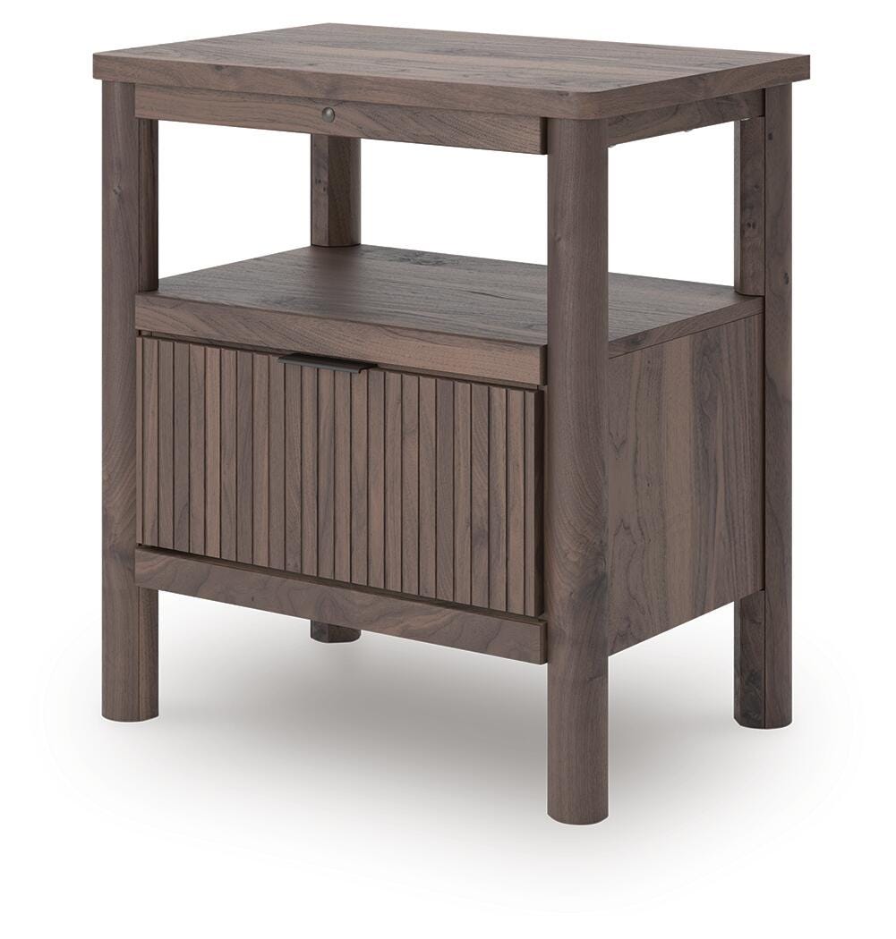 Pamytta Brown Panel Bedroom Set angled view