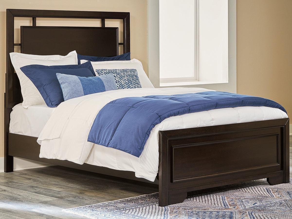 Covetown Full Dark Brown Panel Bed - Full Size