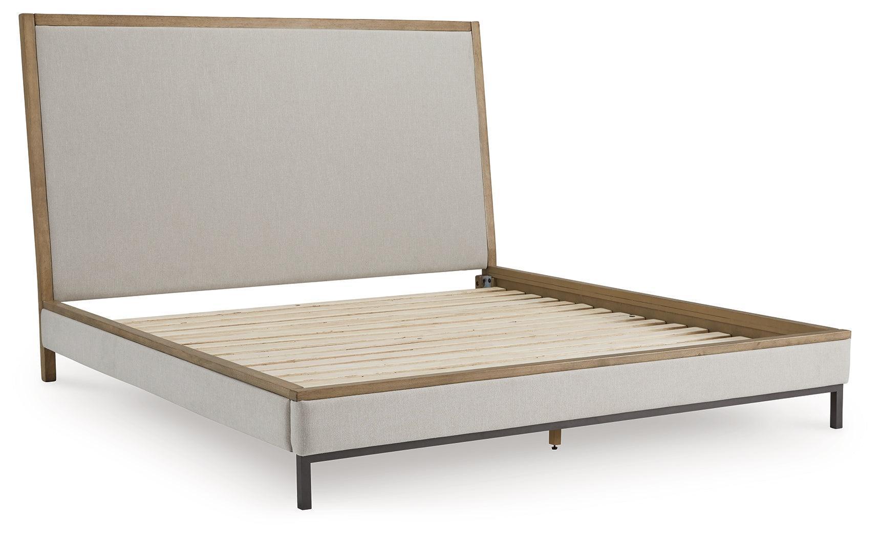 Tomtyn Light Brown Queen Upholstered Bed
