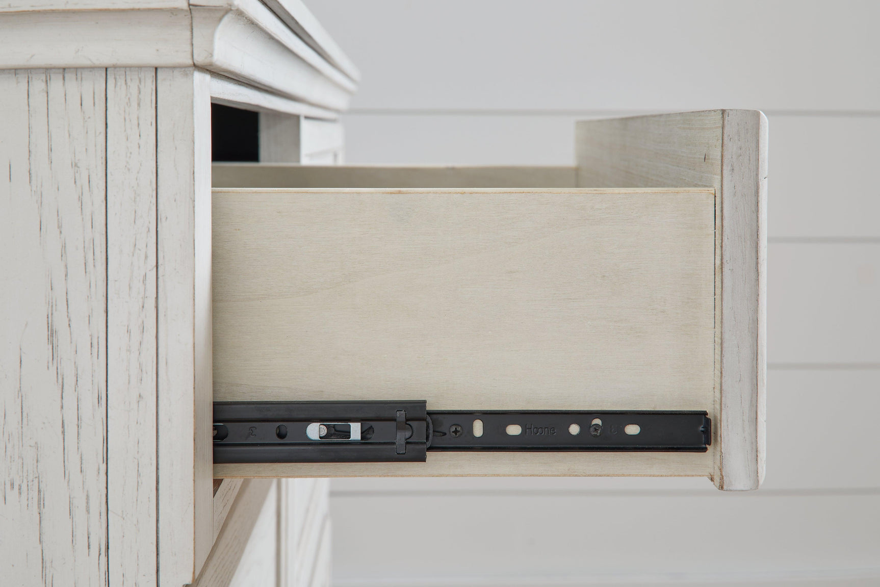 Robbinsdale Antique White Chest Of Drawers B742-45 - Ella Furniture