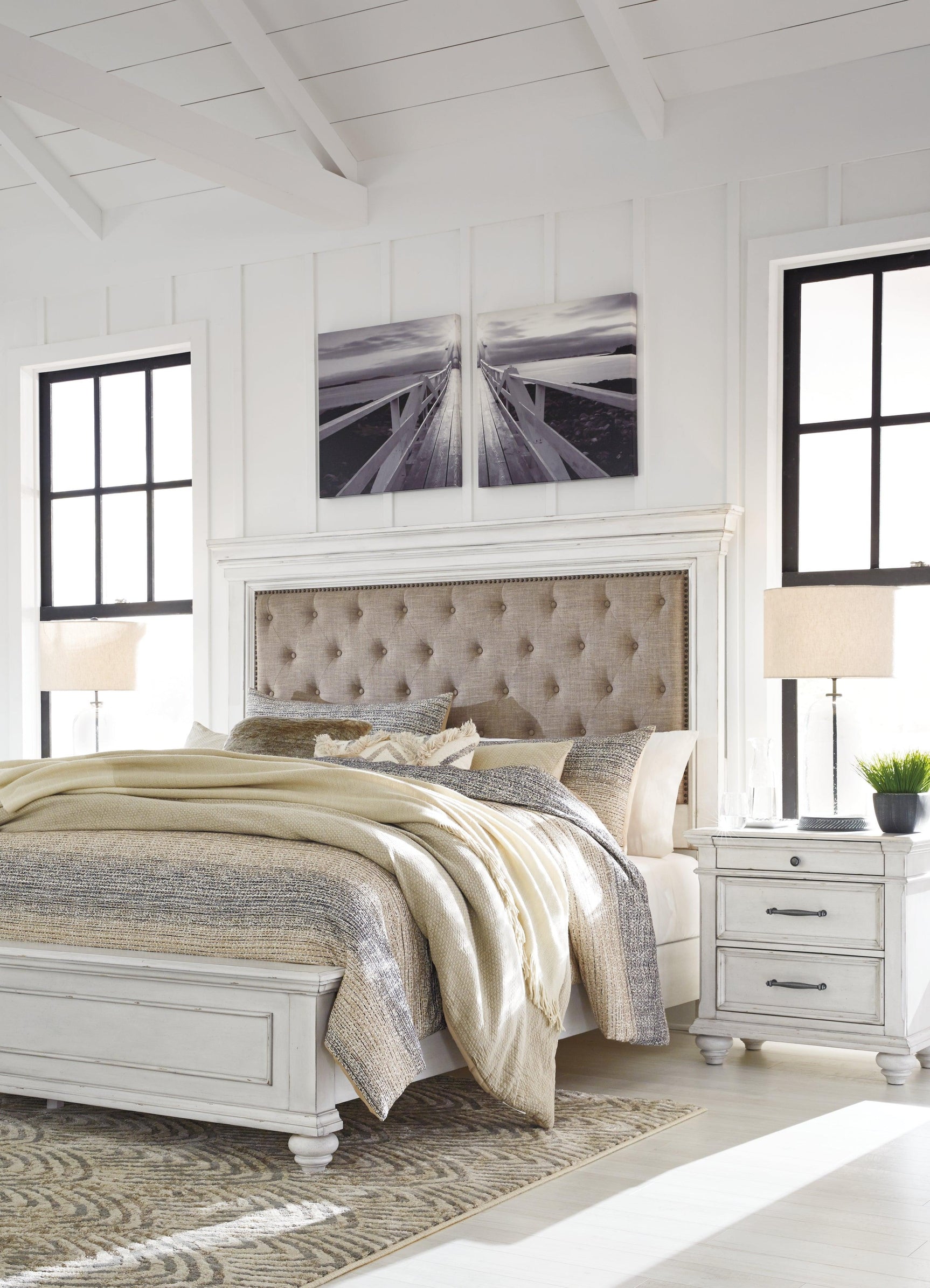 Kanwyn Whitewash Queen Panel Bed - Ella Furniture