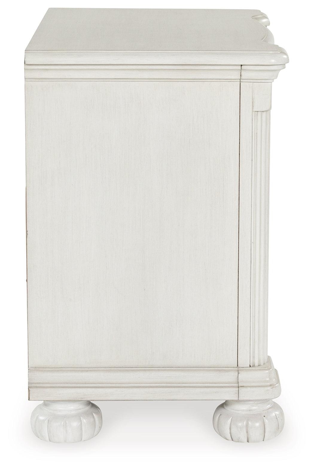 Montelaine Antique White Upholstered Panel Bedroom Set