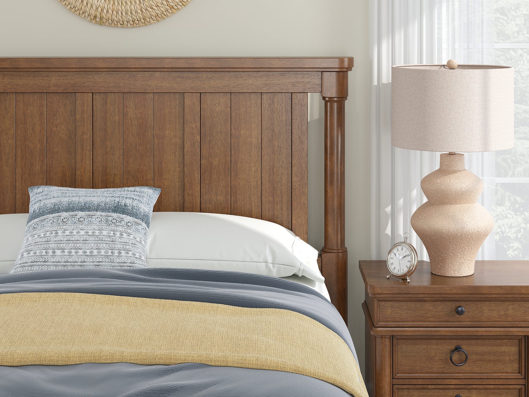 Rowlenstown Brown Queen Poster Bed