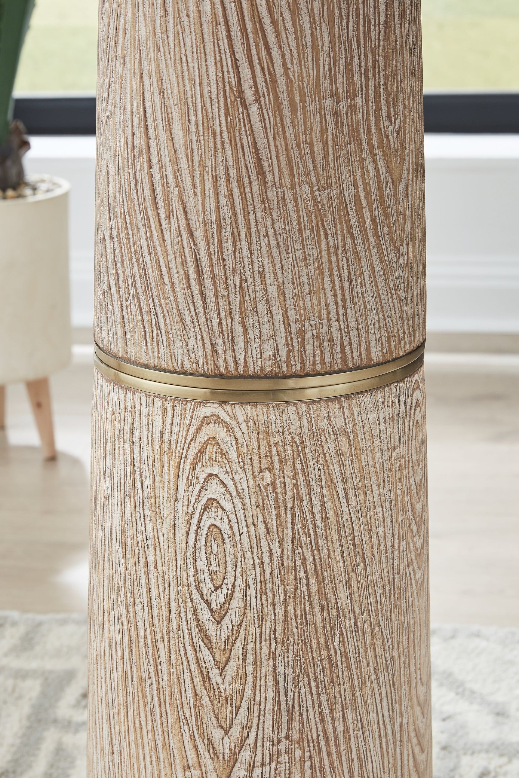 Gasparleigh Brown/Gold Finish Floor Lamp