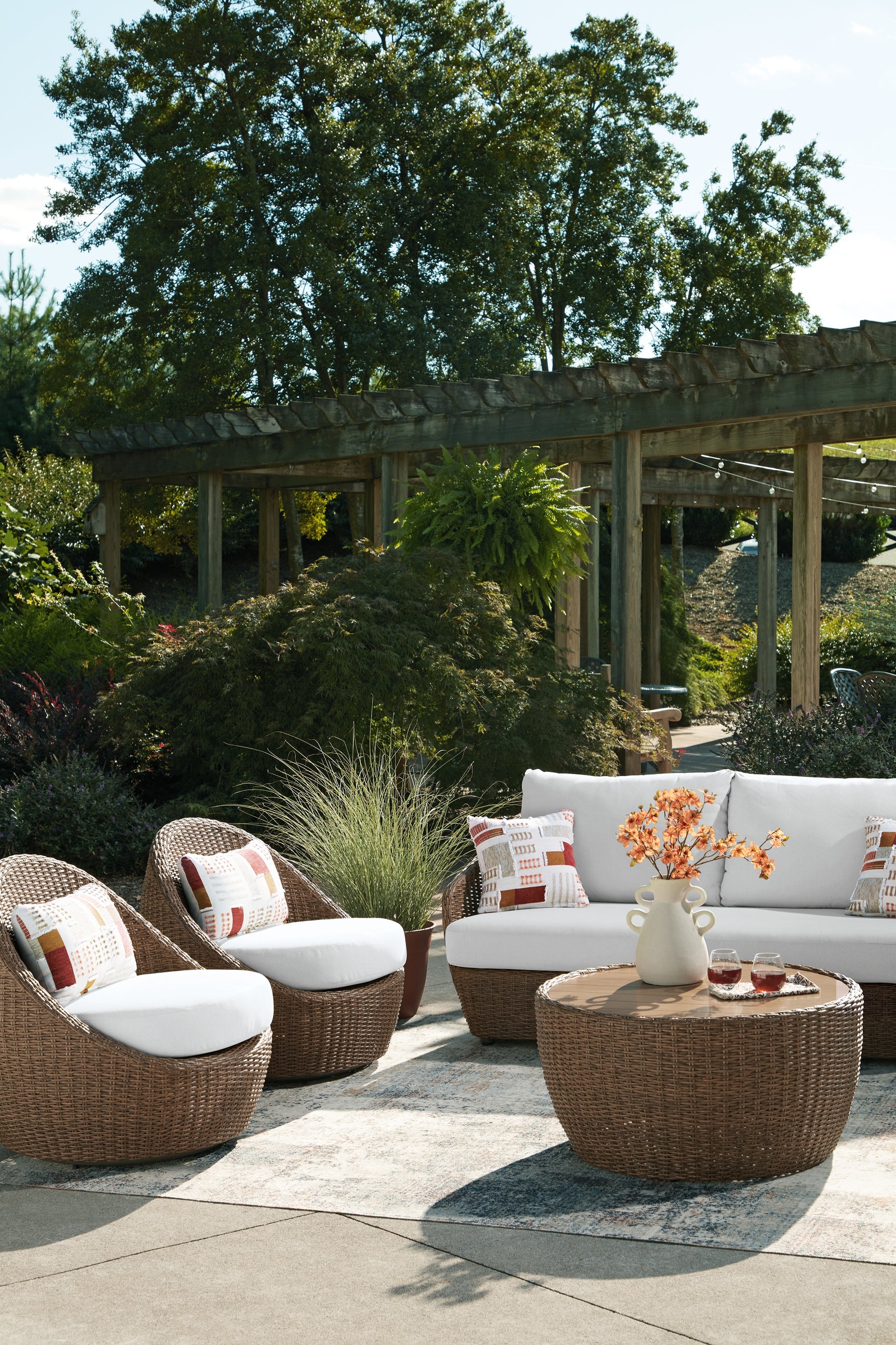 Double Beige Point Outdoor Sofa, Loveseat and 2 Lounge Chairs with Coffee Table