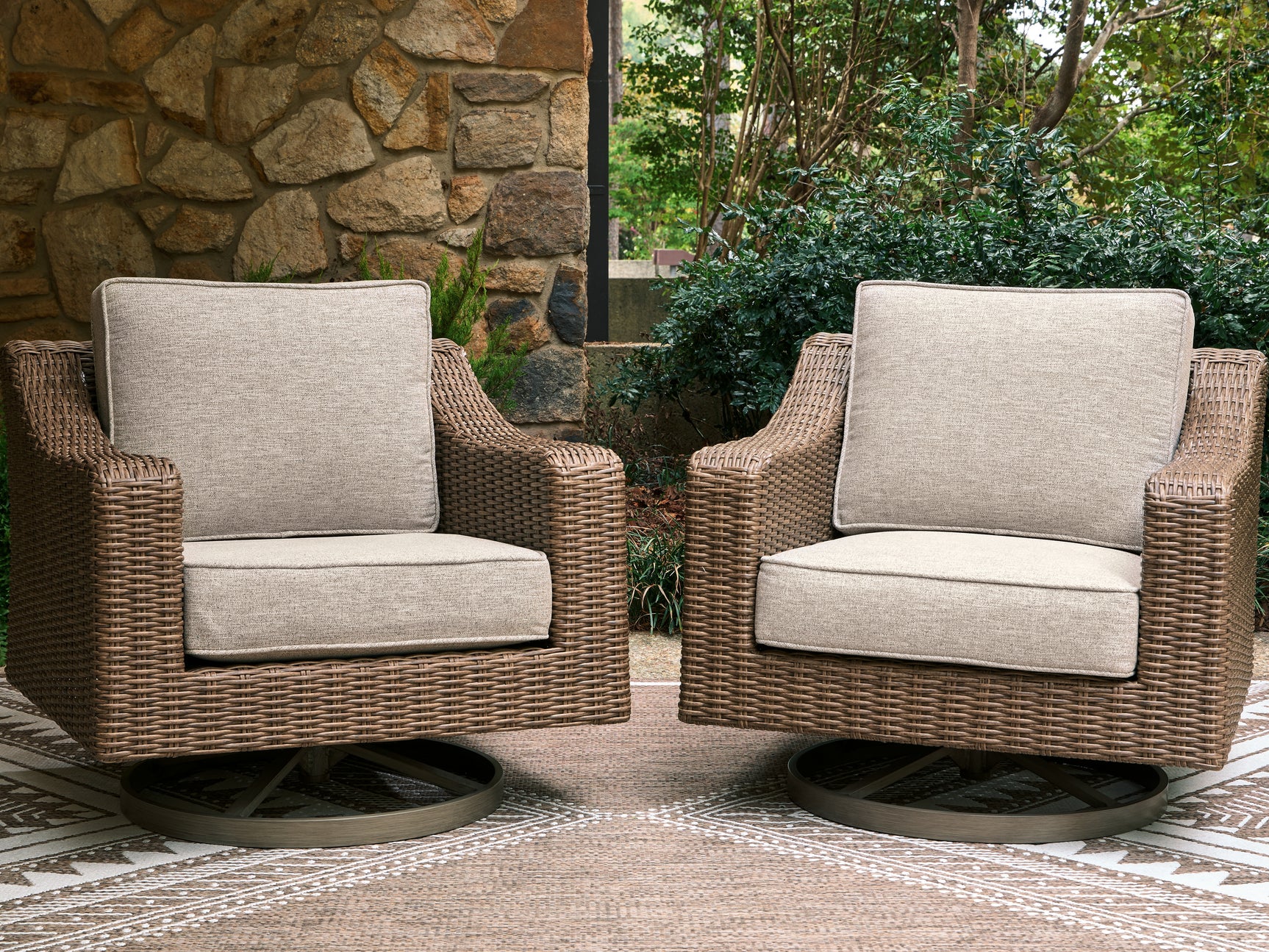 Laguna Heights Beige Swivel Lounge with Cushion