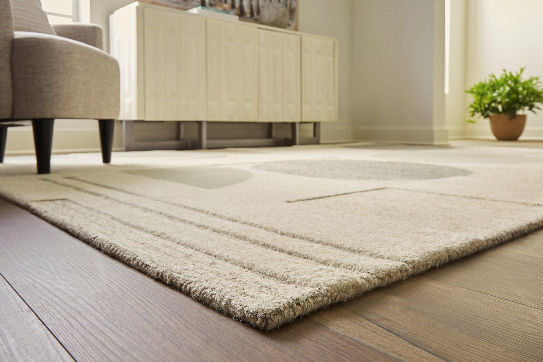 Dallane 8' x 10' Linen Blue Green Hand-Tufted Wool Rug