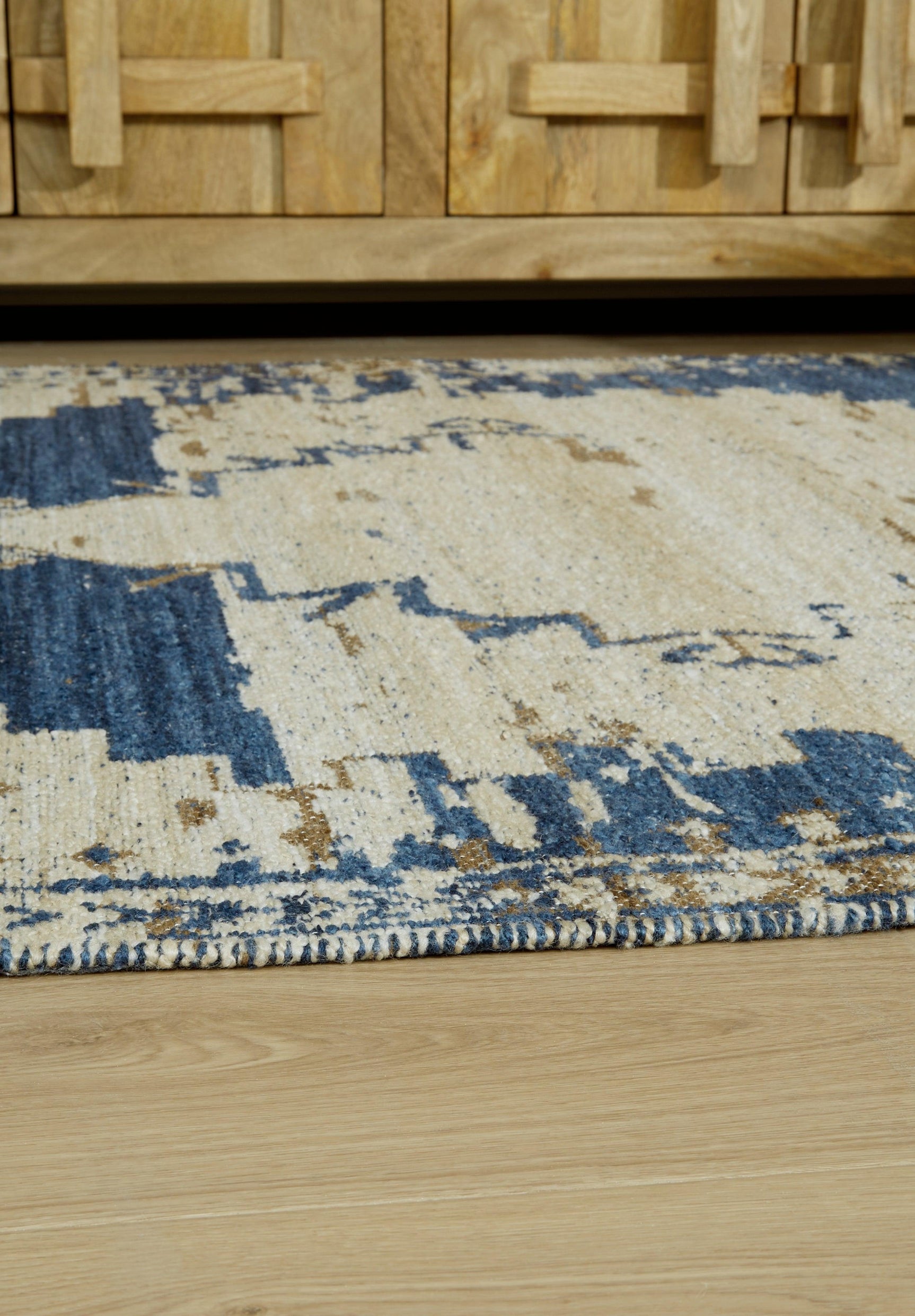 Varnler Blue/Brown/Tan 8' x 10' Rug