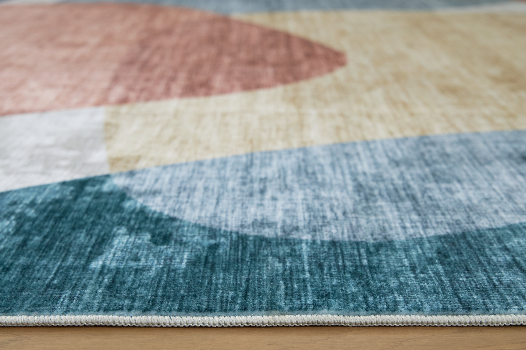 Chanleigh Multi Washable 5' x 7' Area Rug