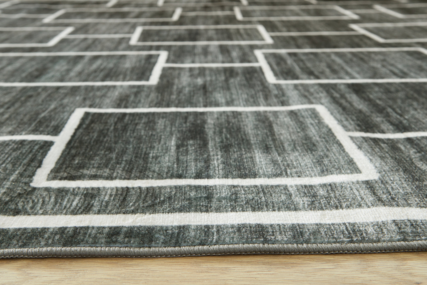 Elderland Black/Gray Washable 7'6" x 9'6" Area Rug