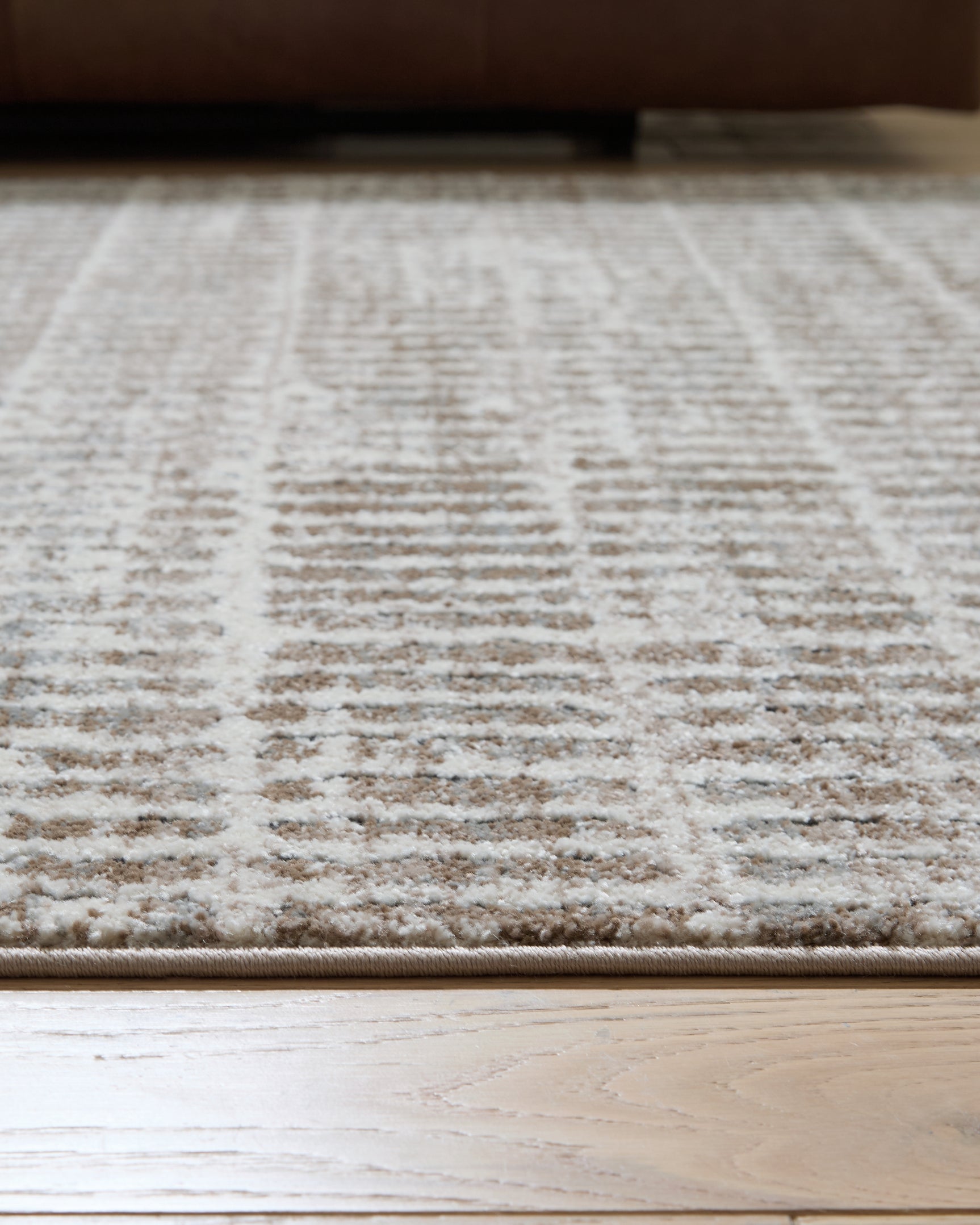 Fuadwick Multi 5'3" x 7' Area Rug