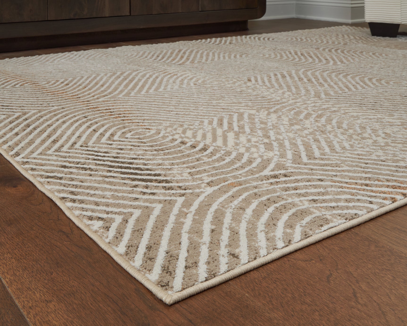 Bachus Multi 7'10" x 10' Area Rug