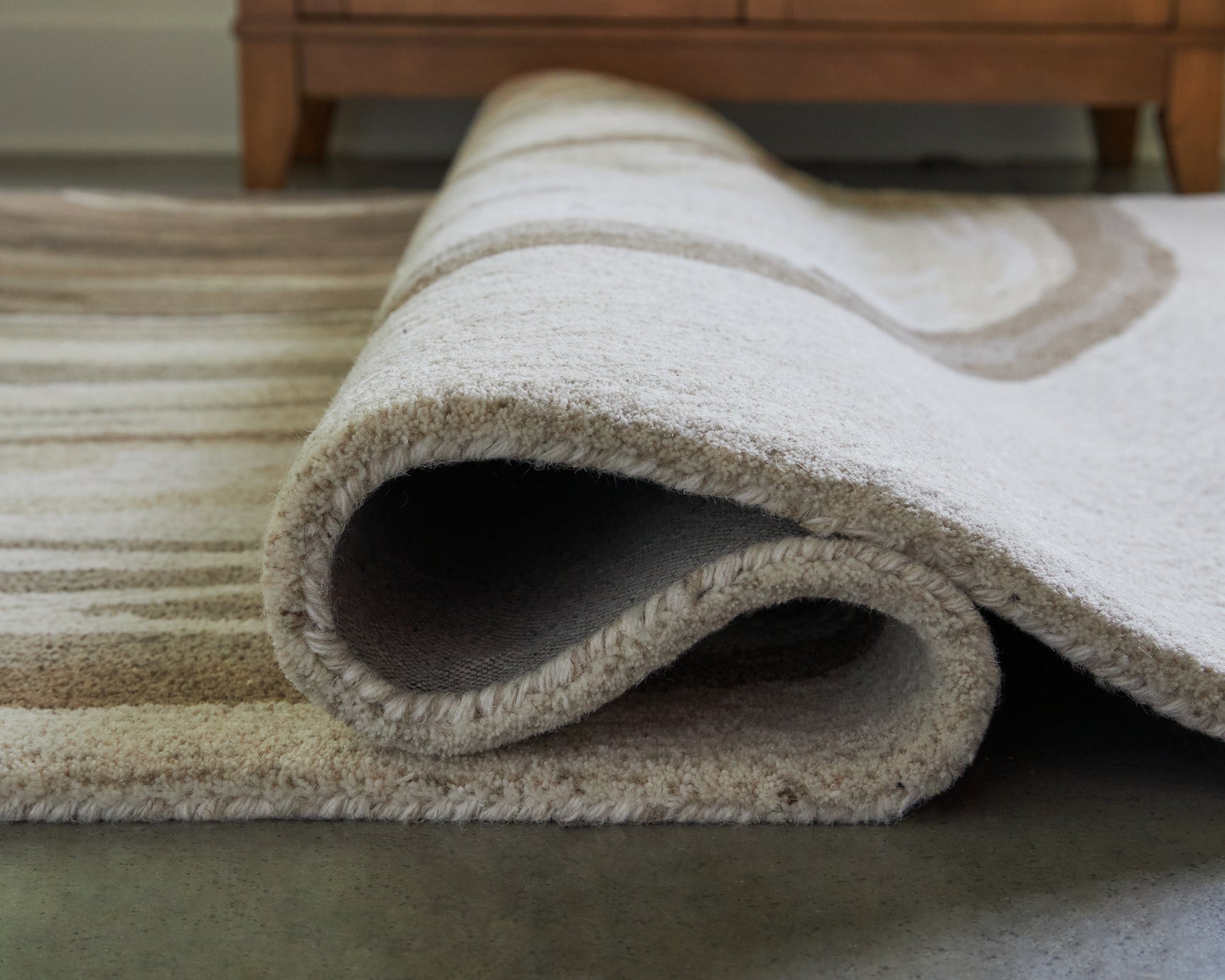 Rizwana Ivory/Brown/Gray 7'6" x 10' Area Rug