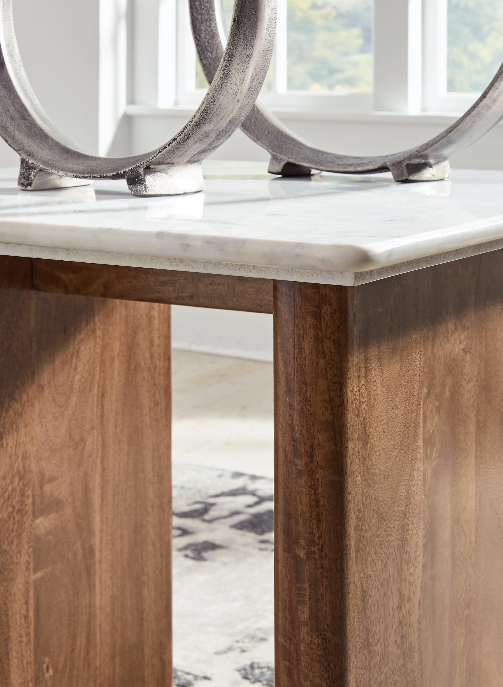 Isanti Light Brown White Coffee Table With 1 End