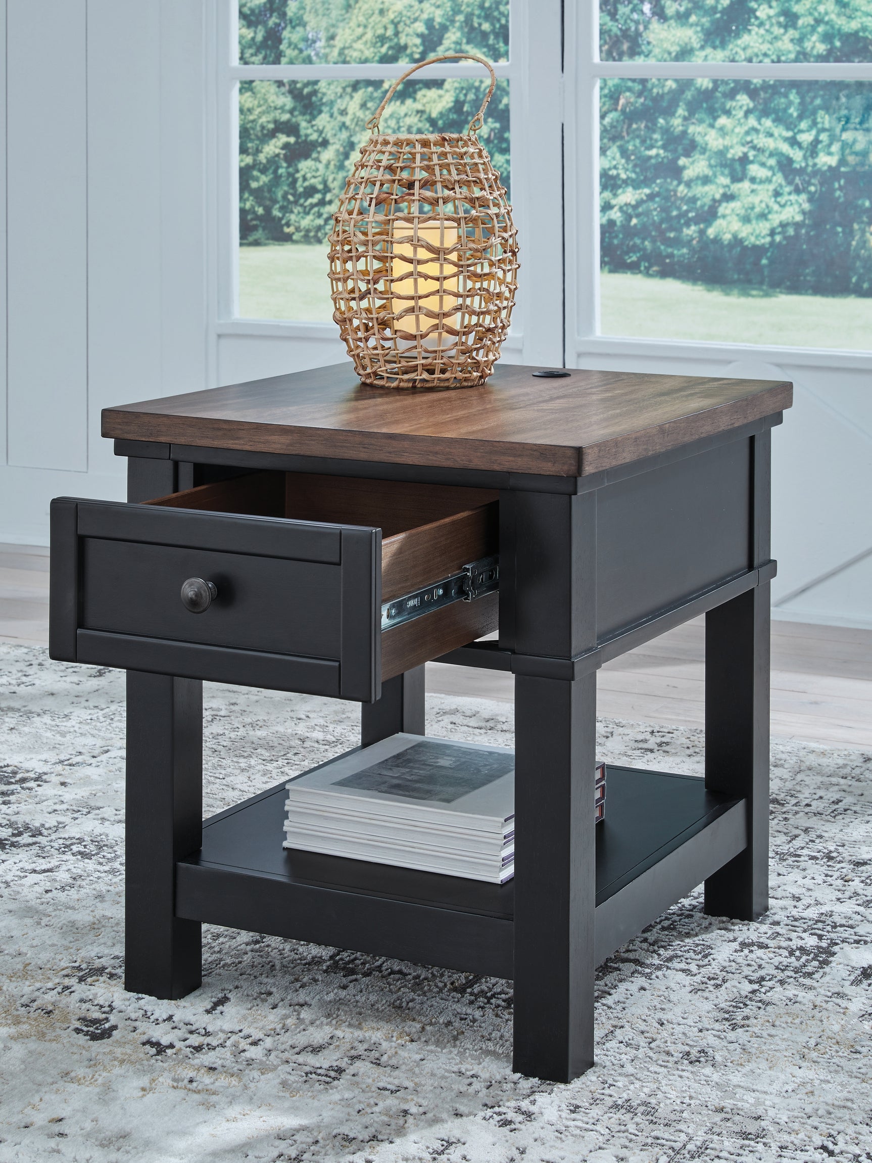 Wildenauer Brown/Black End Table